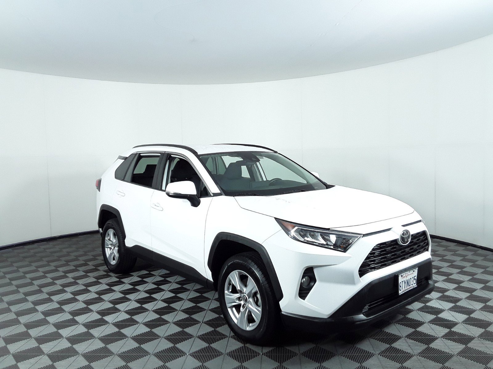 2021 Toyota RAV4 XLE FWD