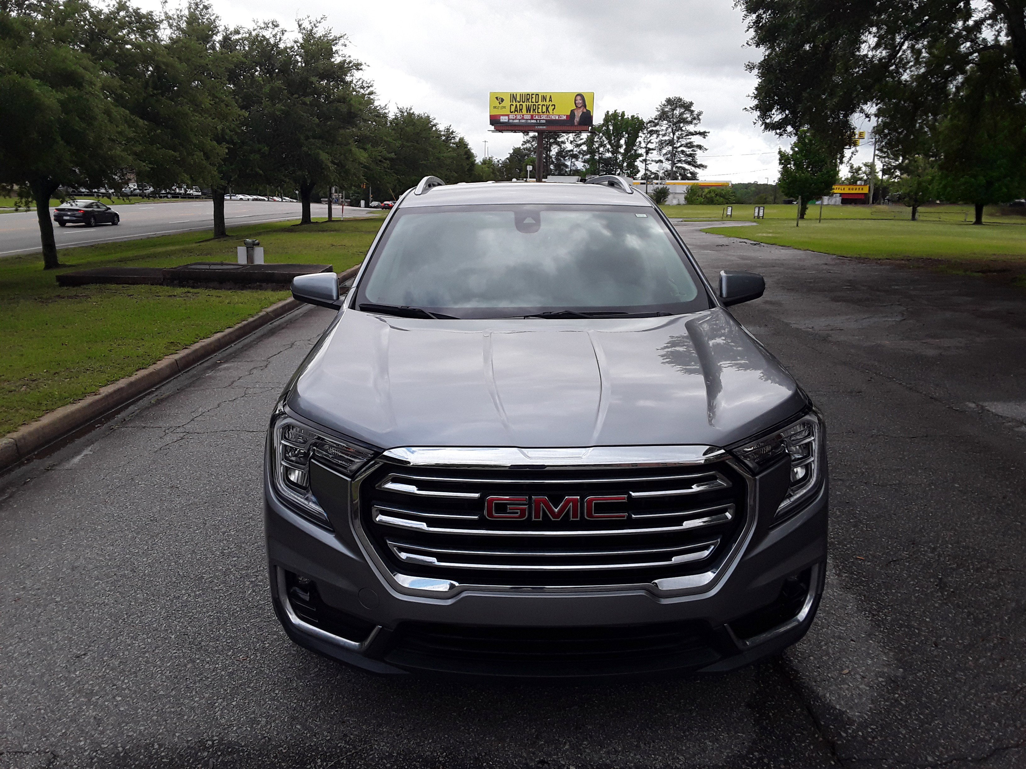 Image 2 of Used 2023 GMC Terrain SLT FWD 4dr