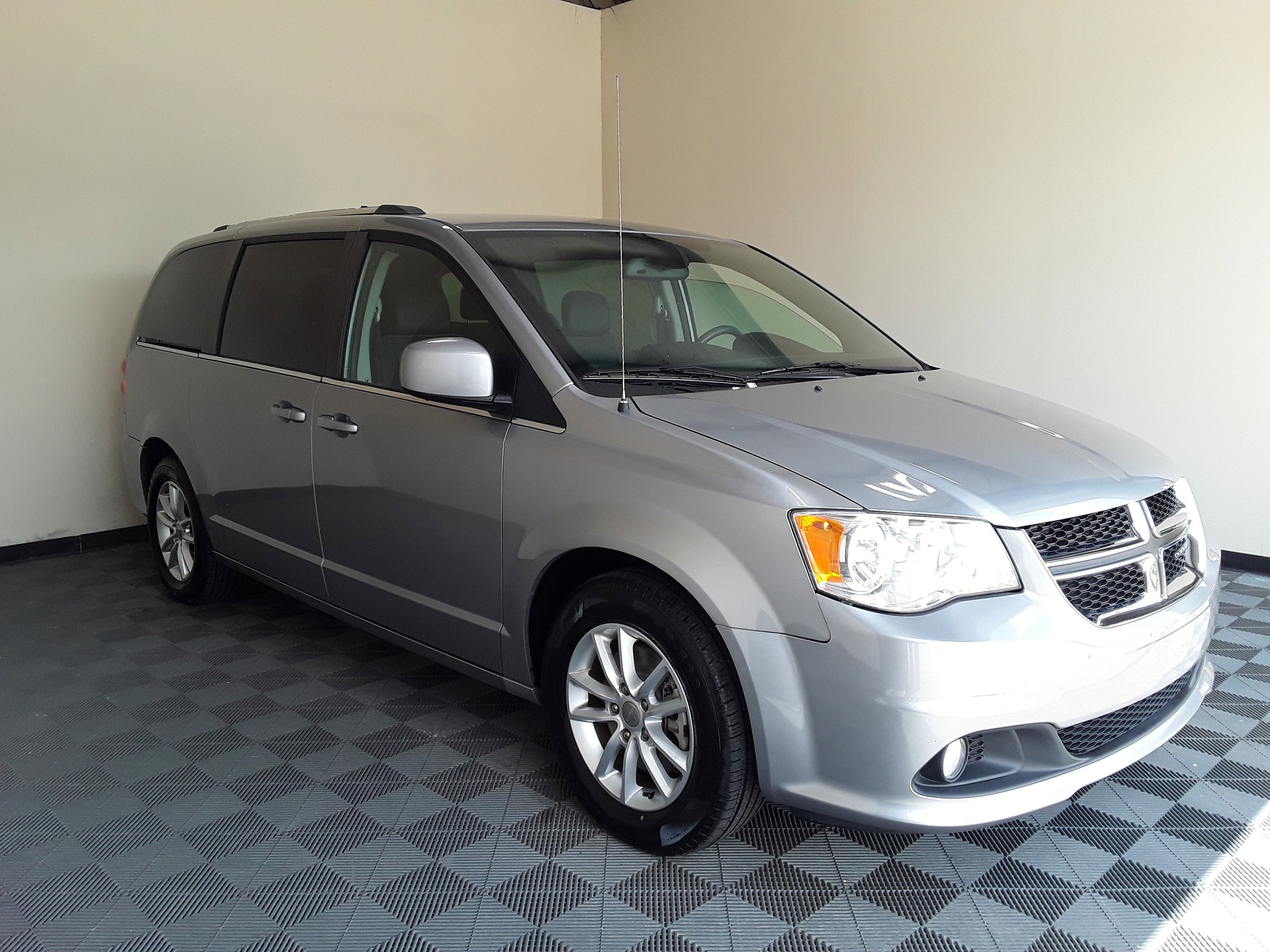 Used 2019 Dodge Grand Caravan SXT Wagon