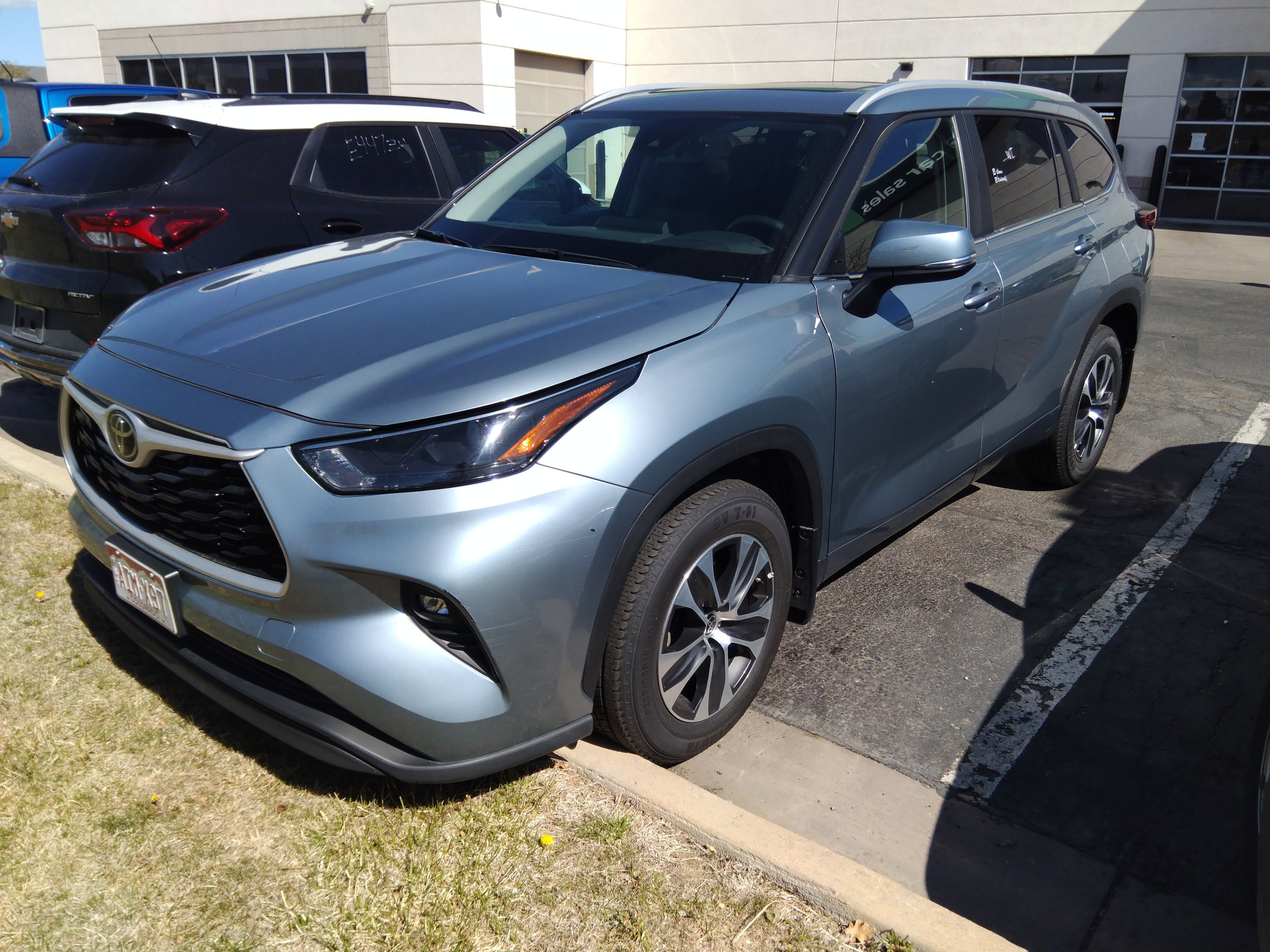 2023 Toyota Highlander XLE AWD