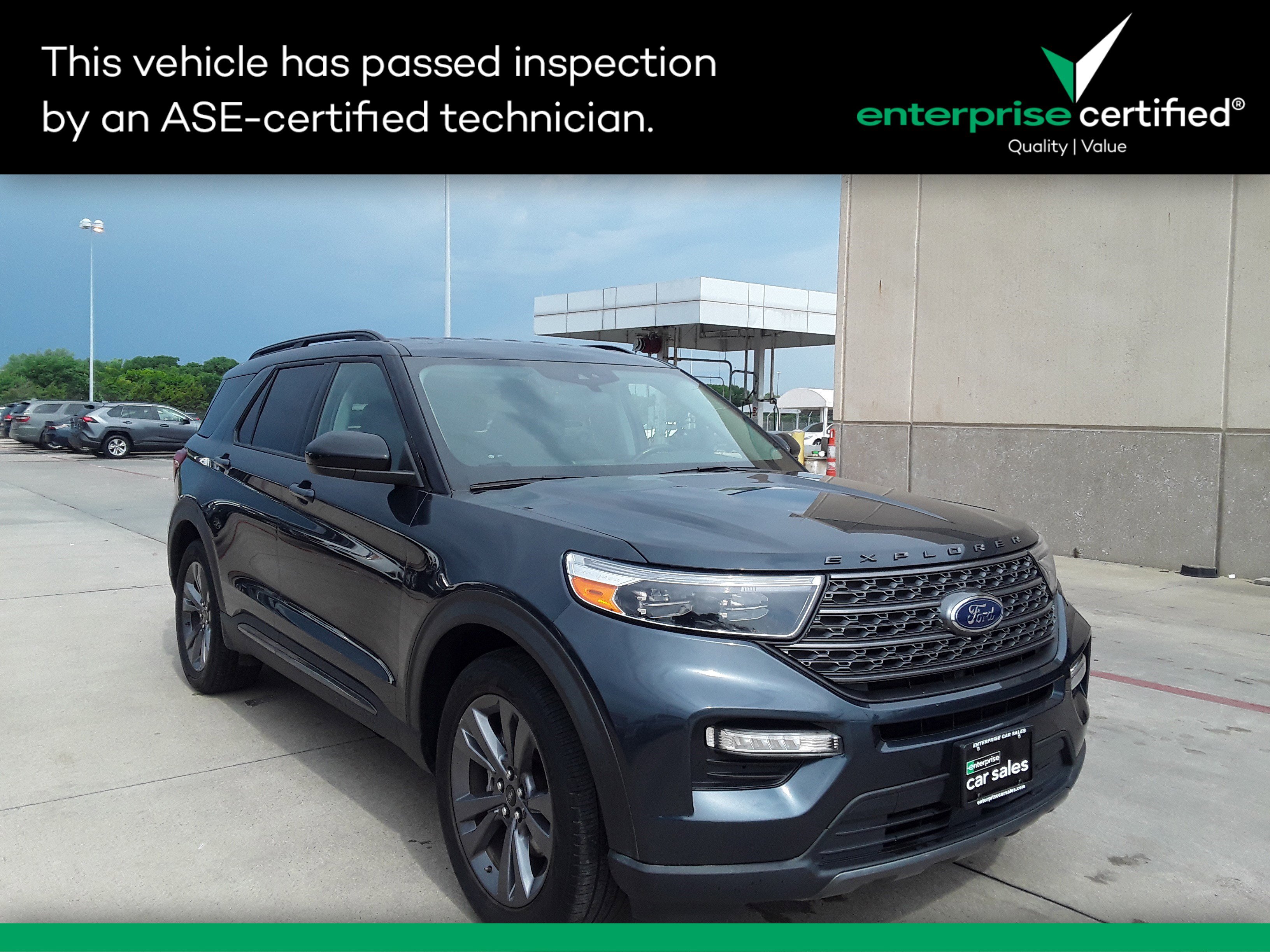 2022 Ford Explorer XLT RWD