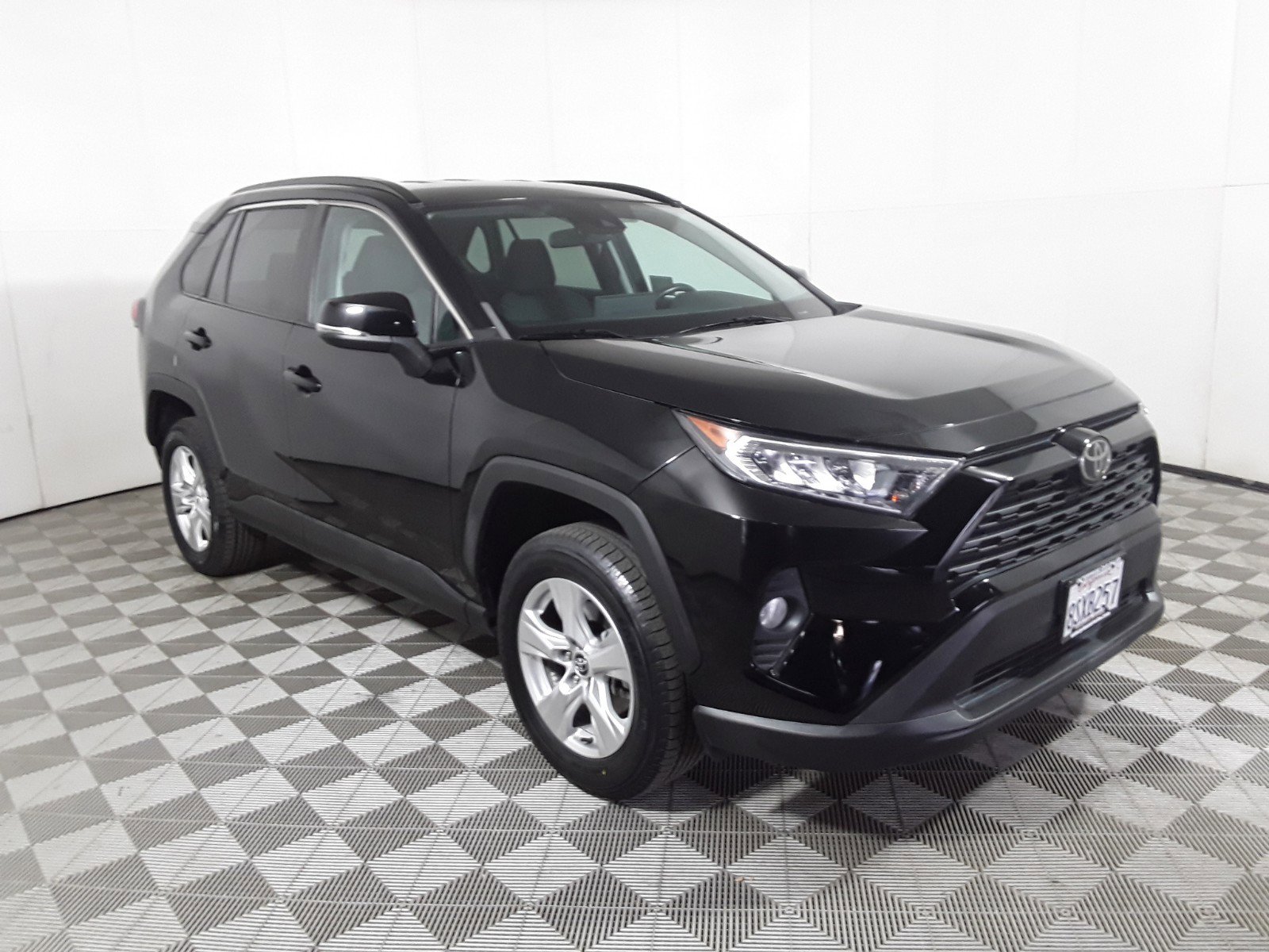 2021 Toyota RAV4 XLE FWD