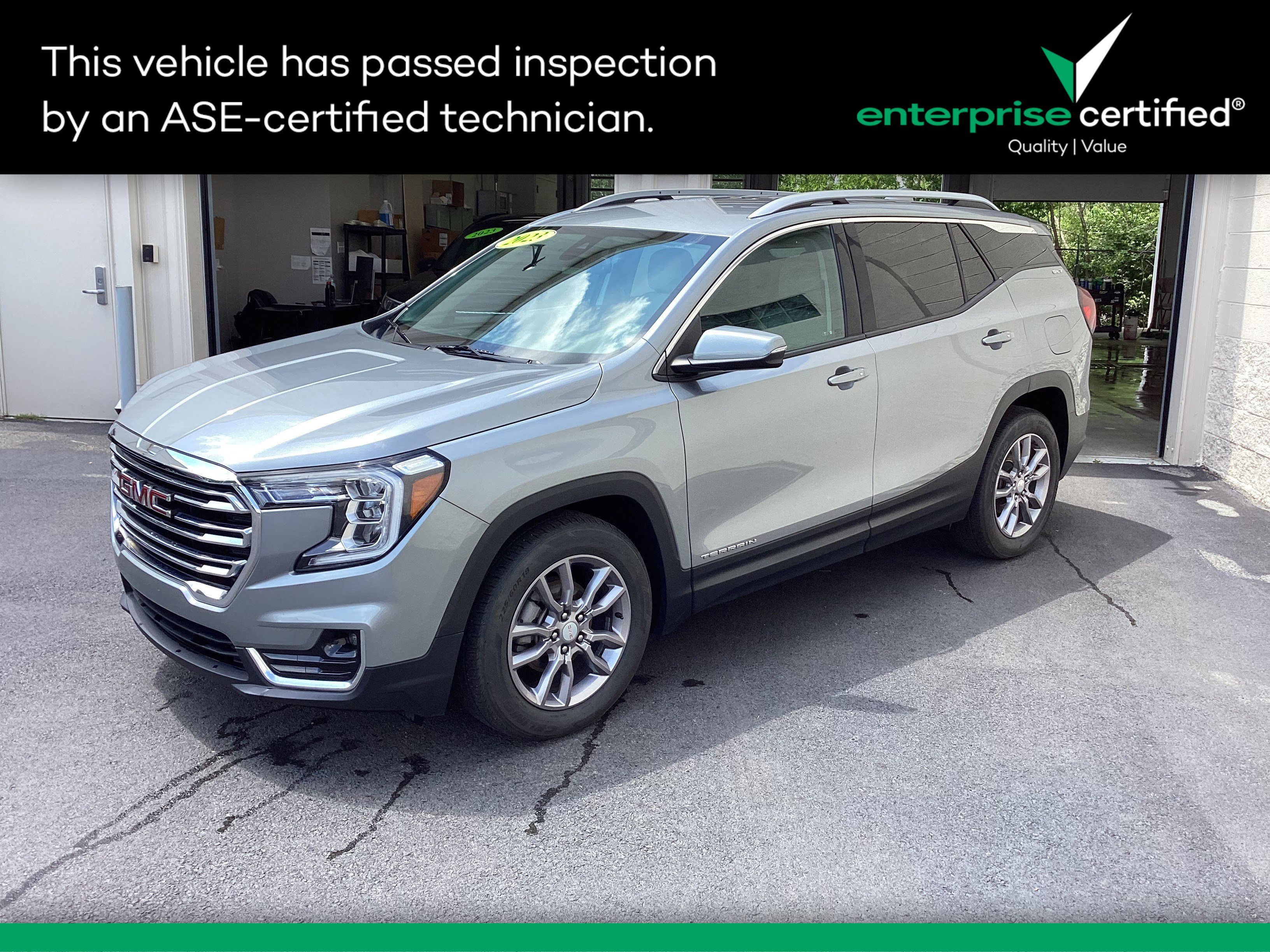 2023 GMC Terrain FWD 4dr SLT