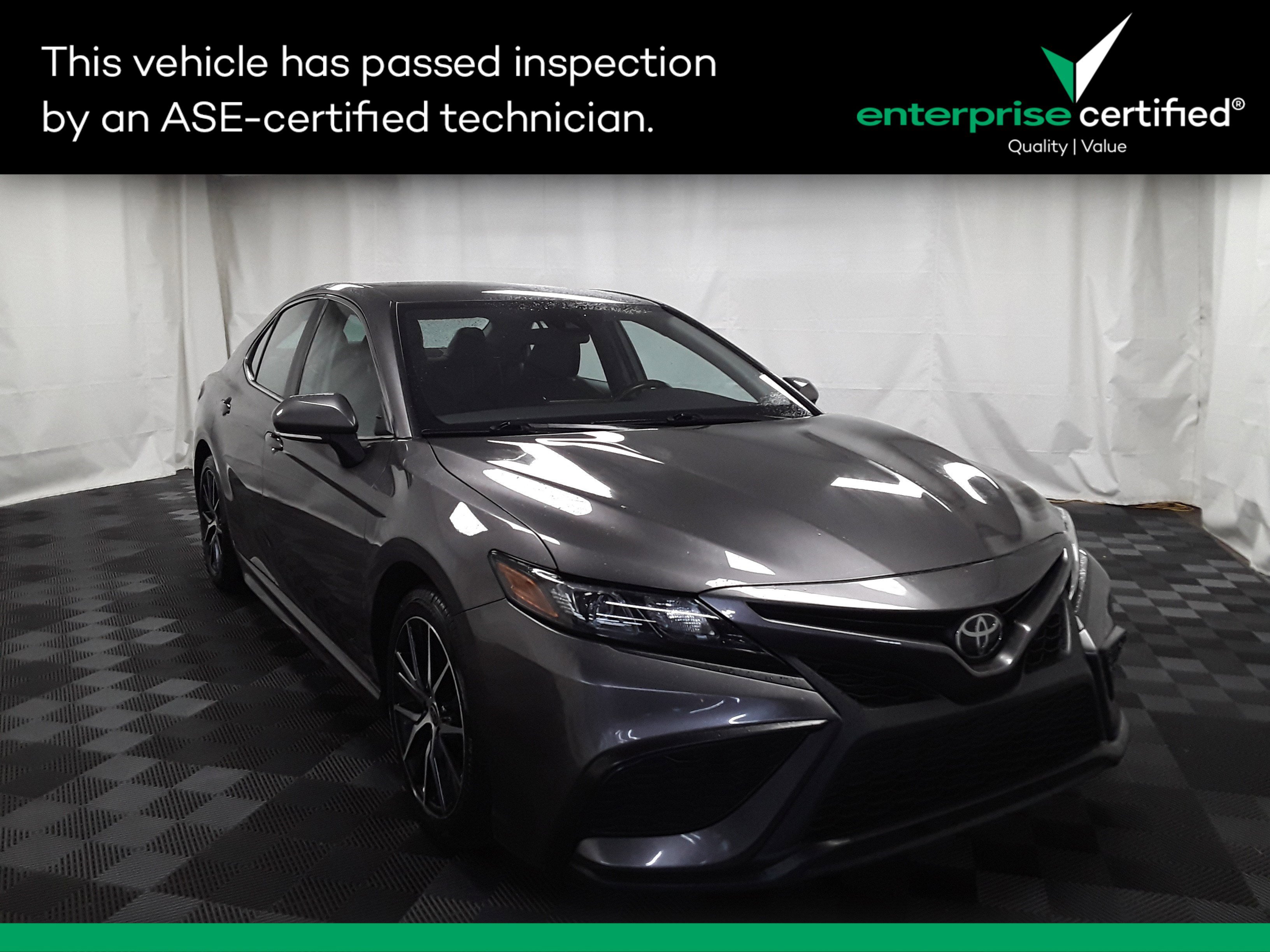 2023 Toyota Camry SE Auto
