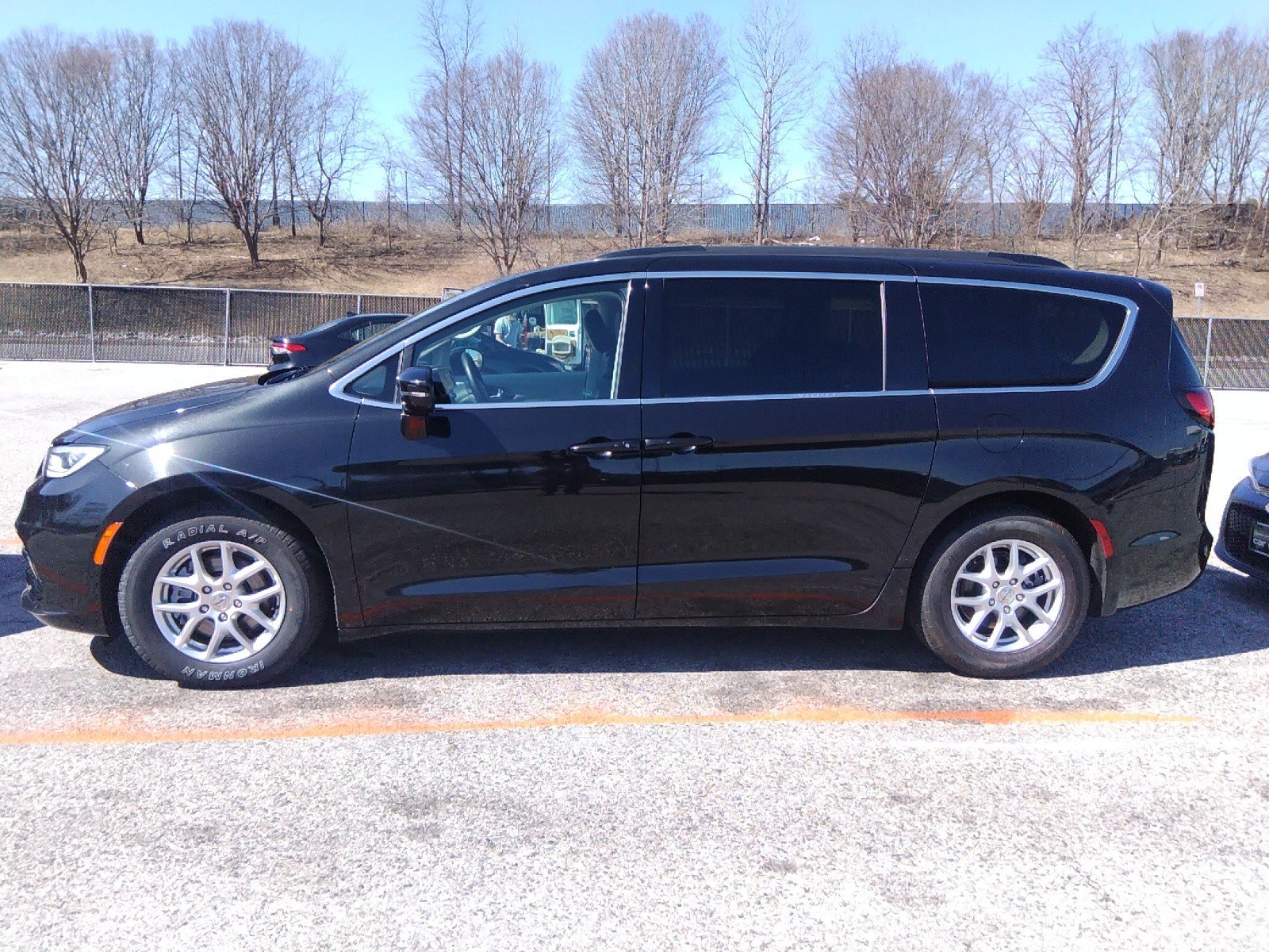 2022 Chrysler Pacifica Touring L FWD