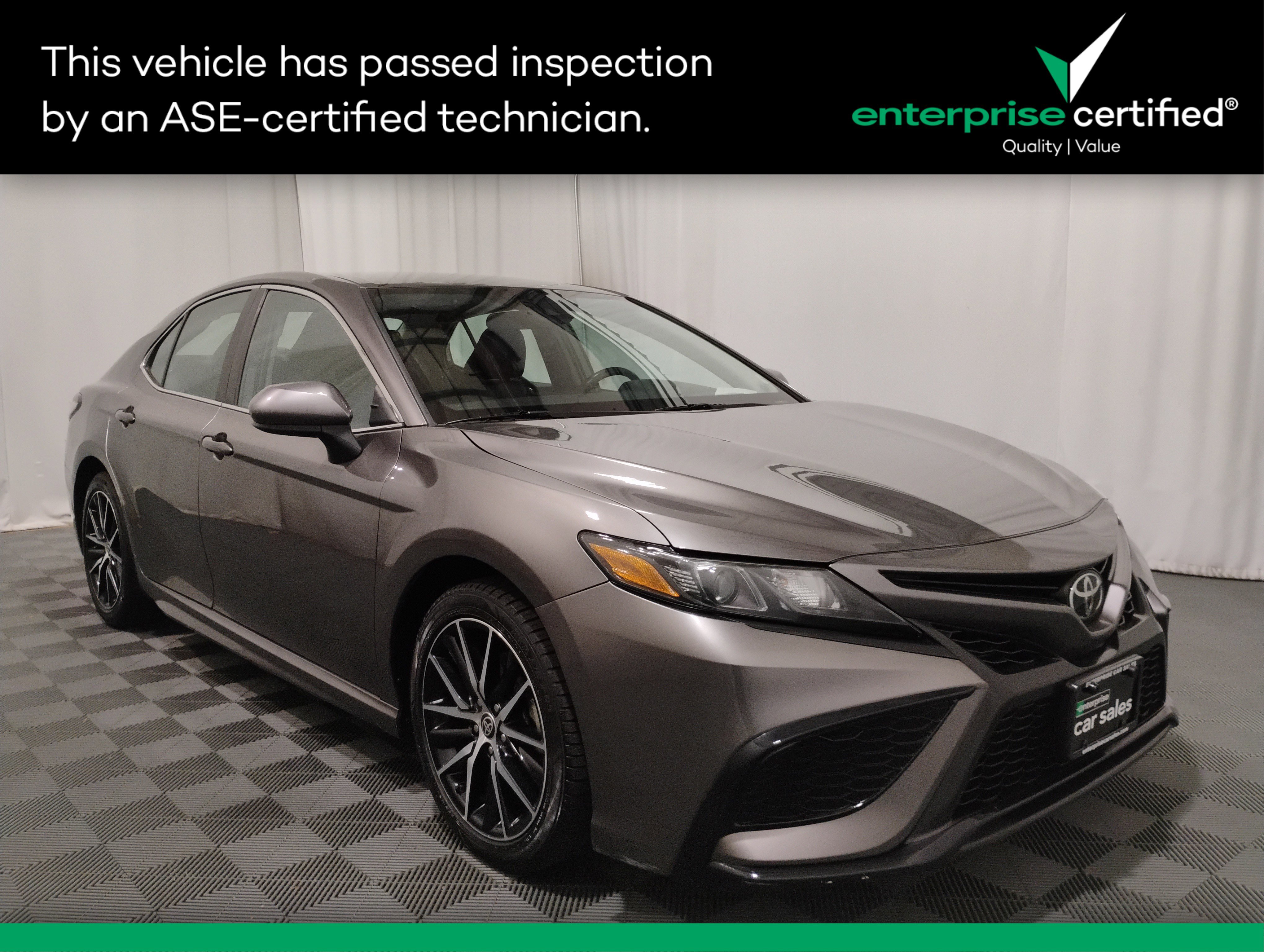 2021 Toyota Camry SE Auto