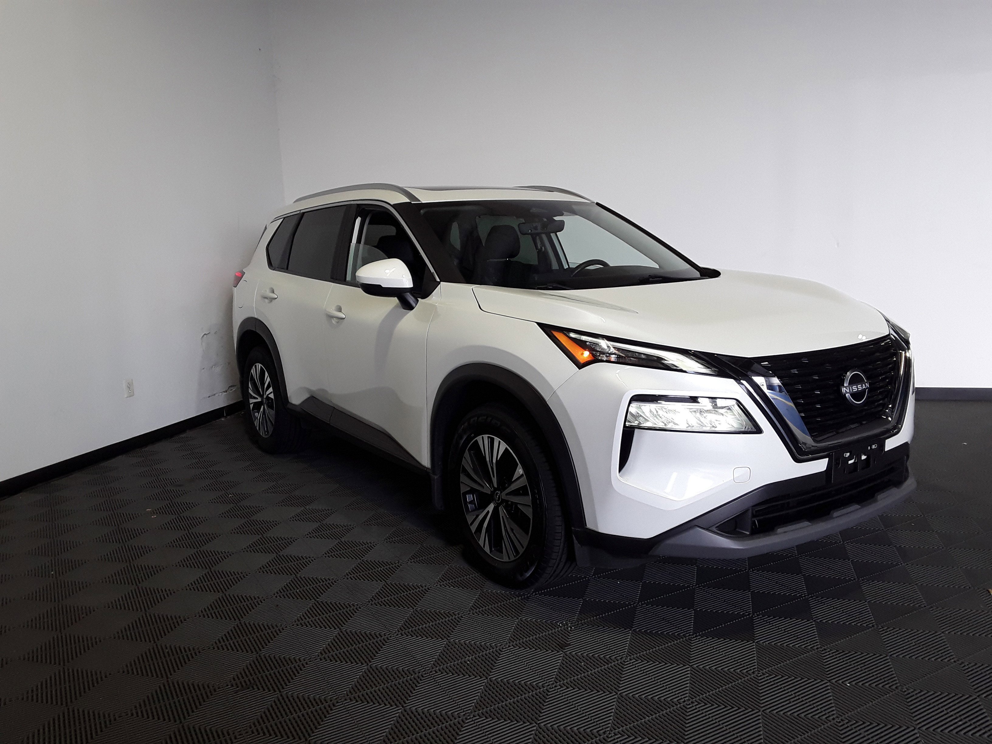 2023 Nissan Rogue AWD SV
