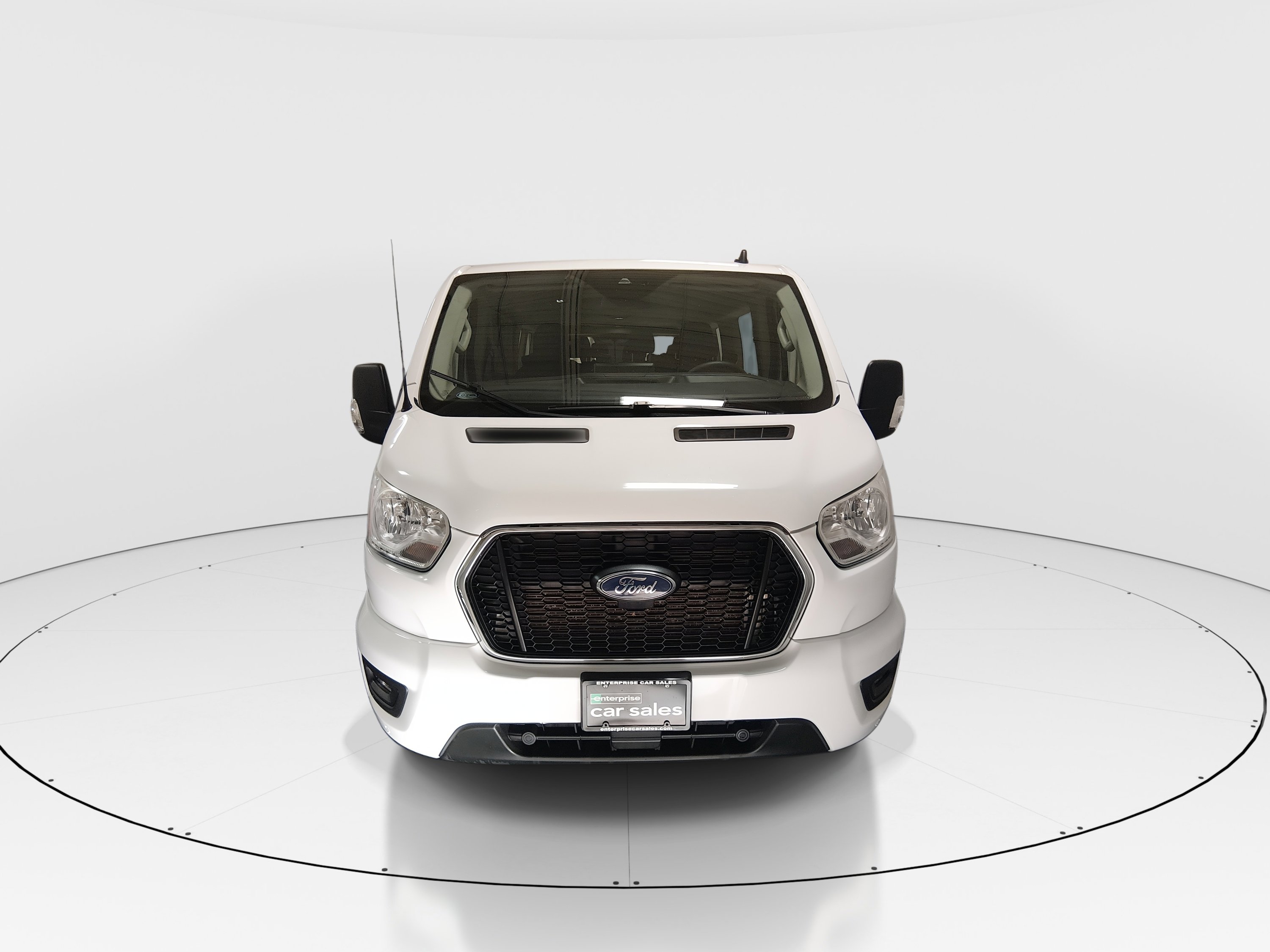 Image of Used 2022 Ford Transit Passenger Wagon T-350 148" Low Roof XLT RWD