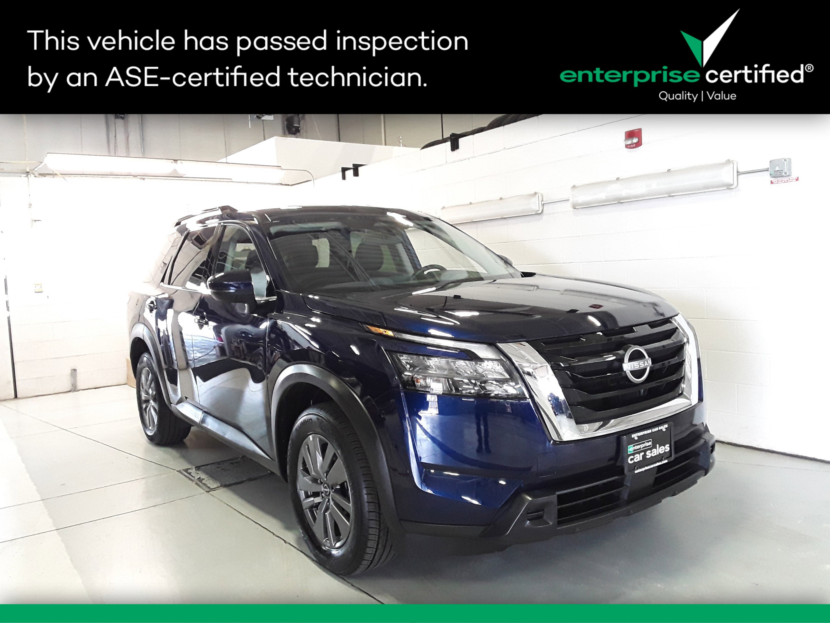 Used 2025 Nissan Pathfinder SV 4WD