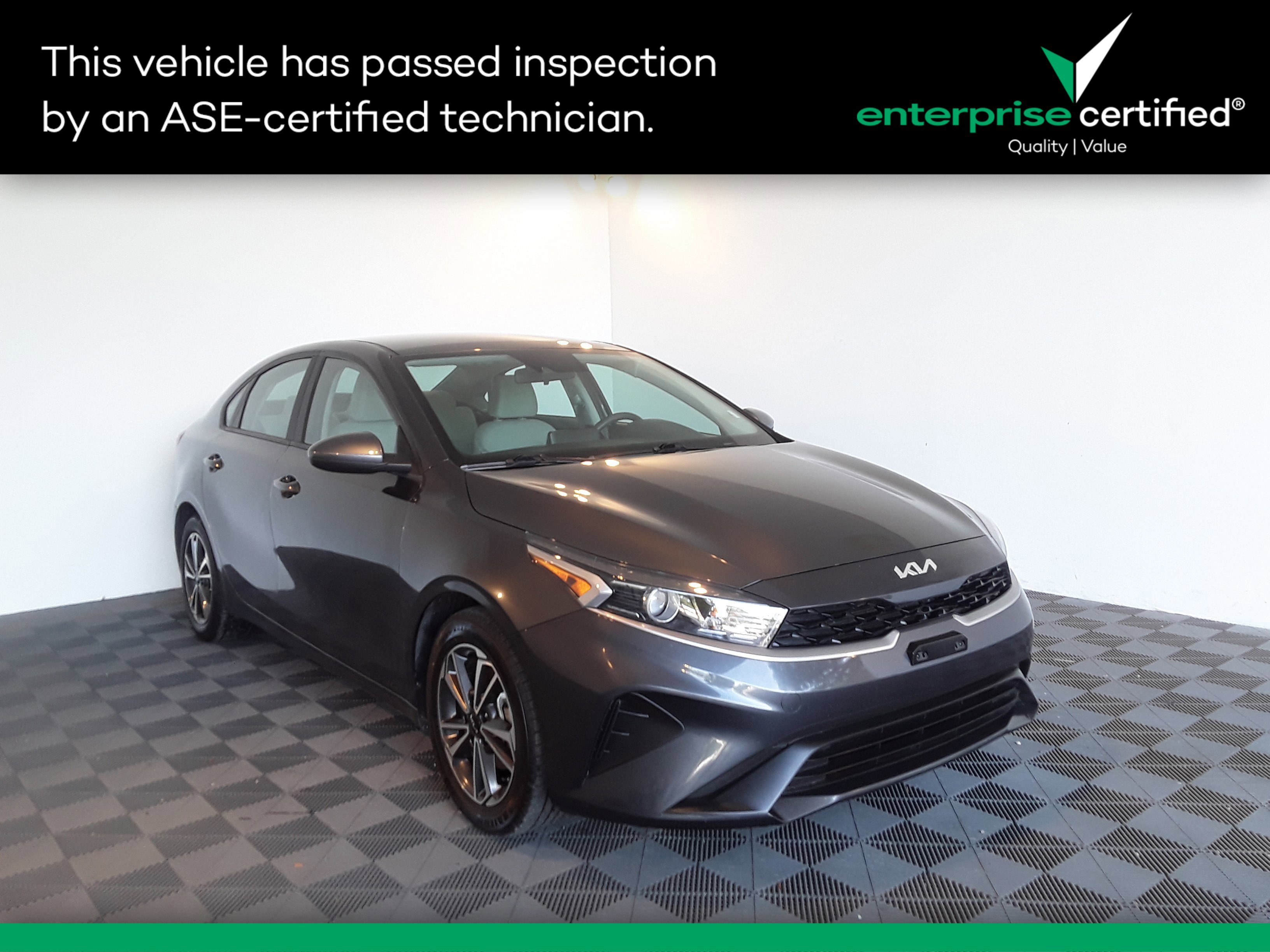 Used 2023 Kia Forte LXS IVT