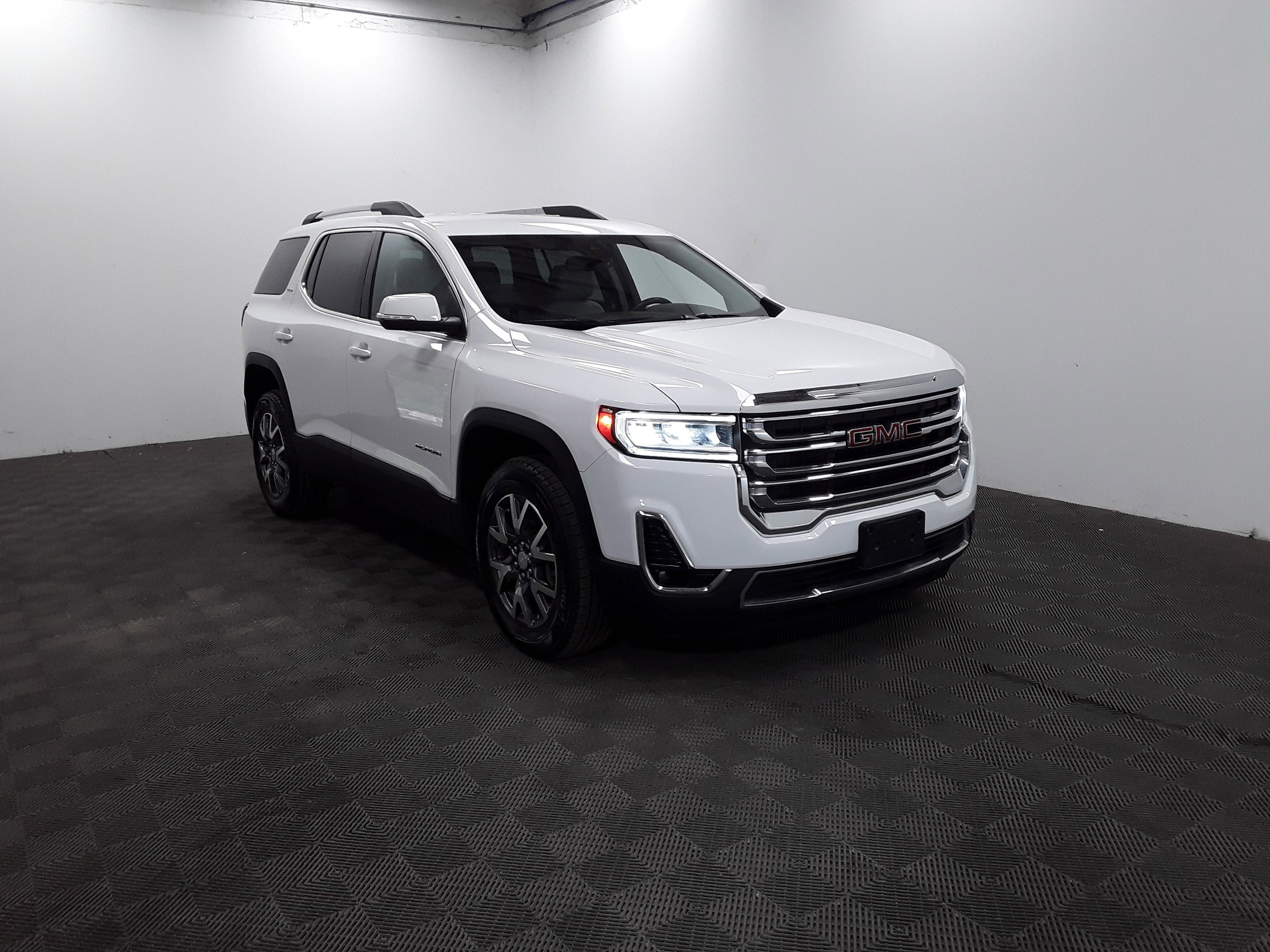 2023 GMC Acadia FWD 4dr SLT