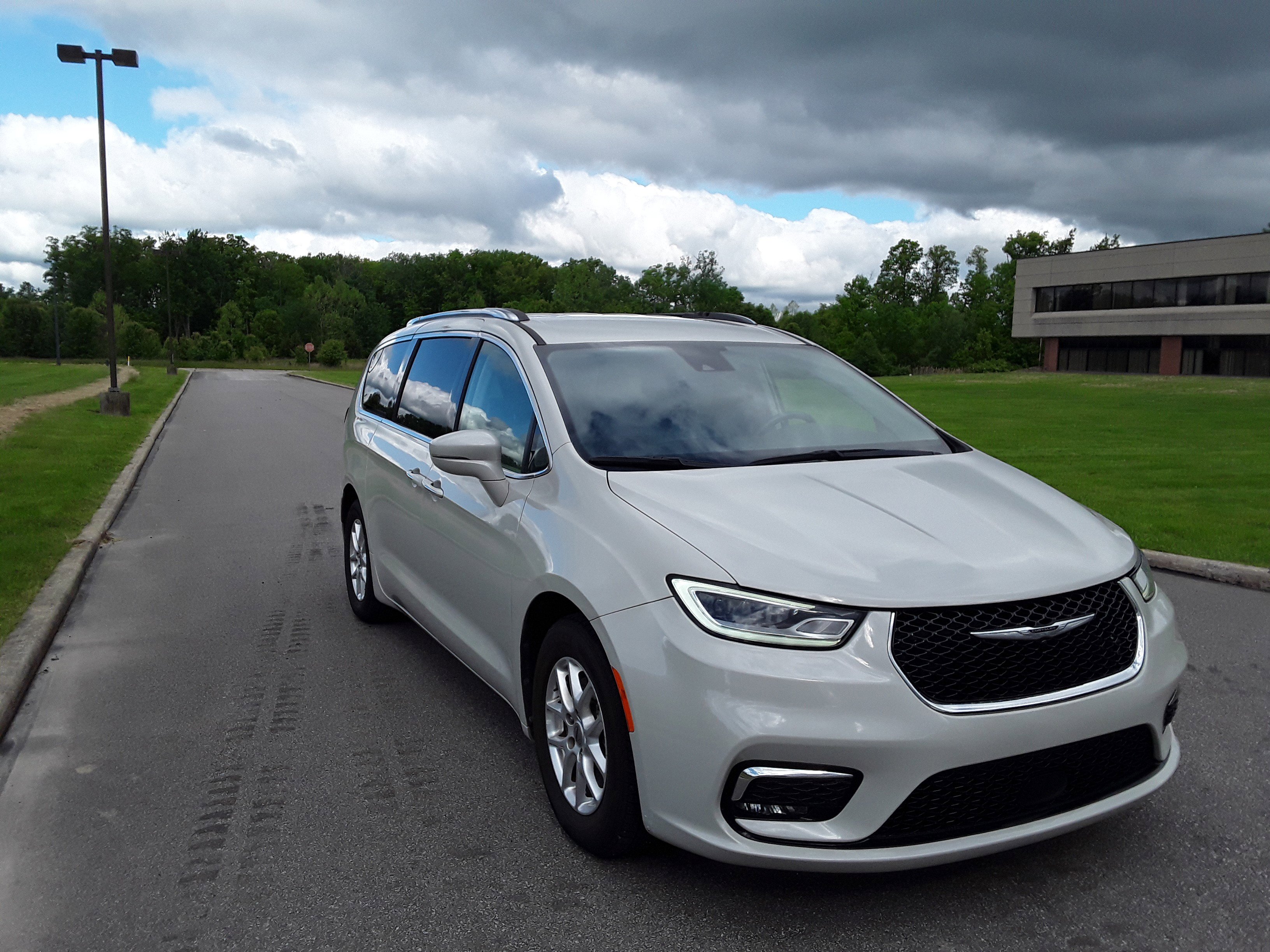2021 Chrysler Pacifica Touring L FWD
