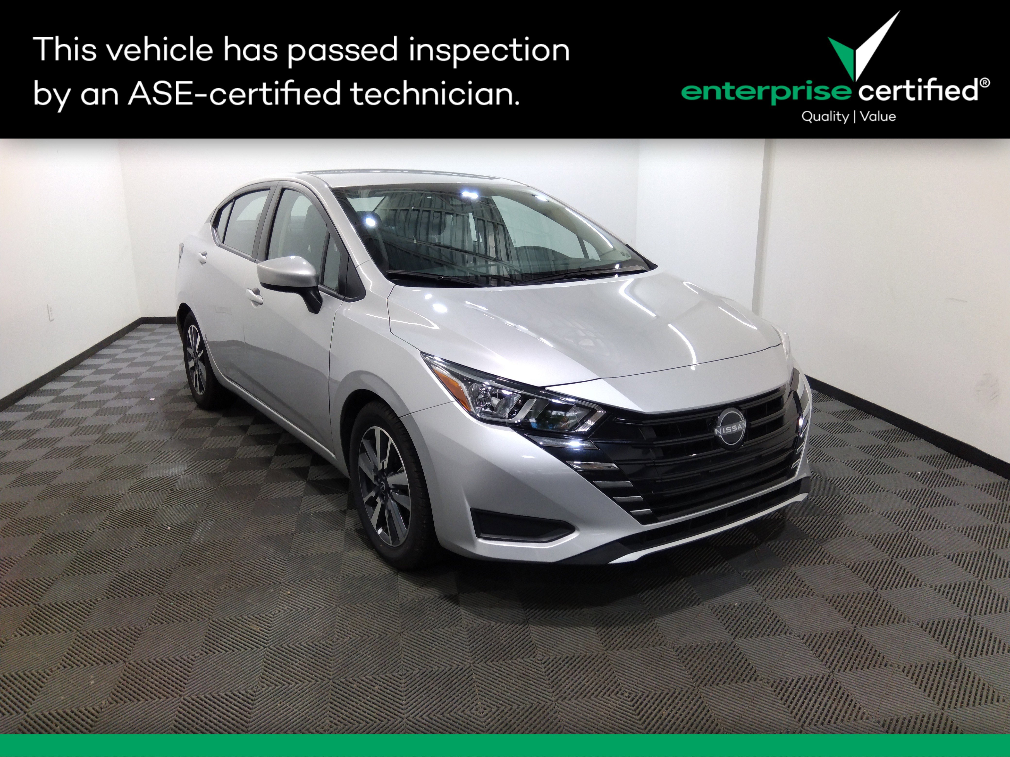 Used 2023 Nissan Versa SV CVT