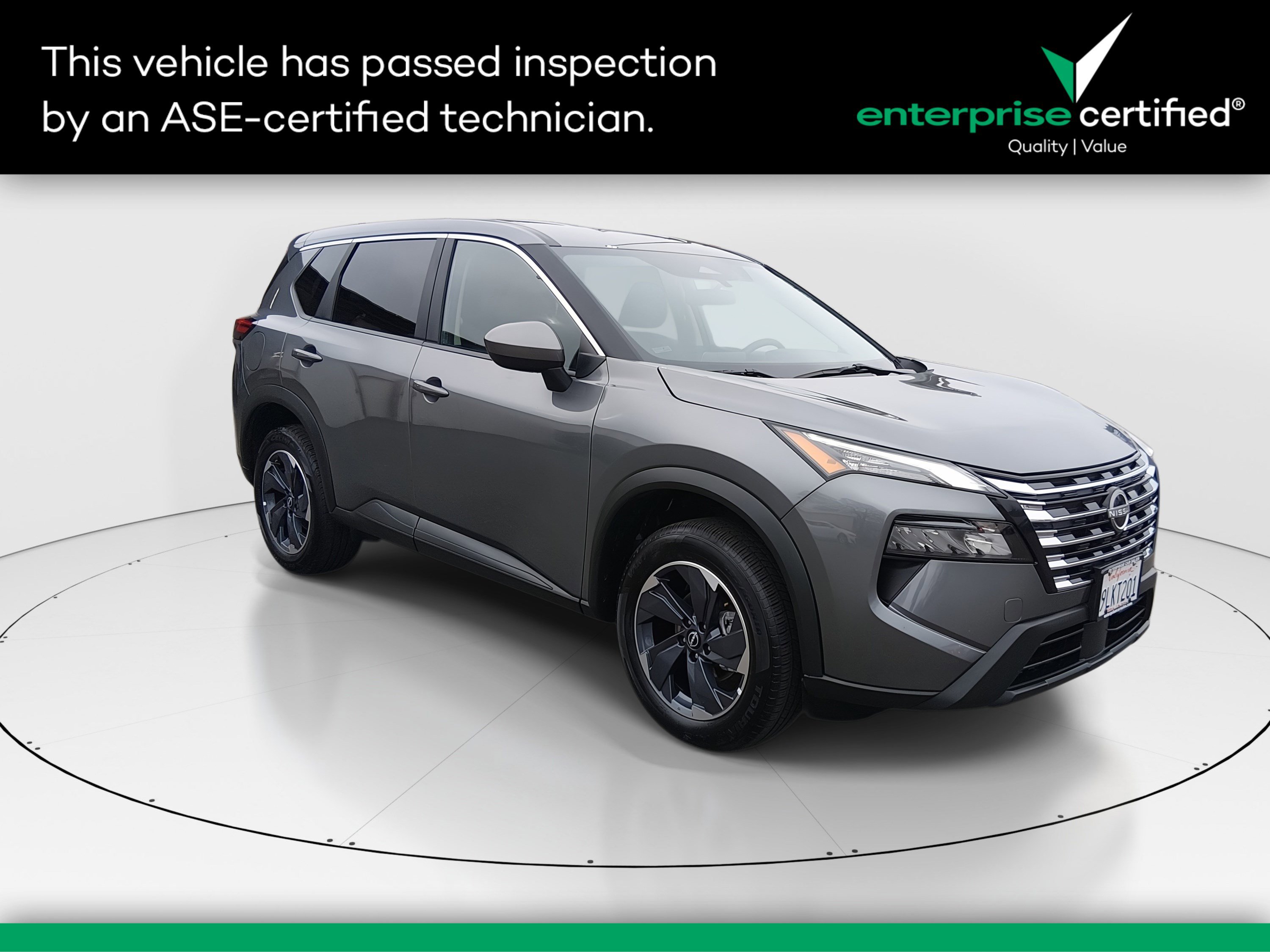 2024 Nissan Rogue SV's photo