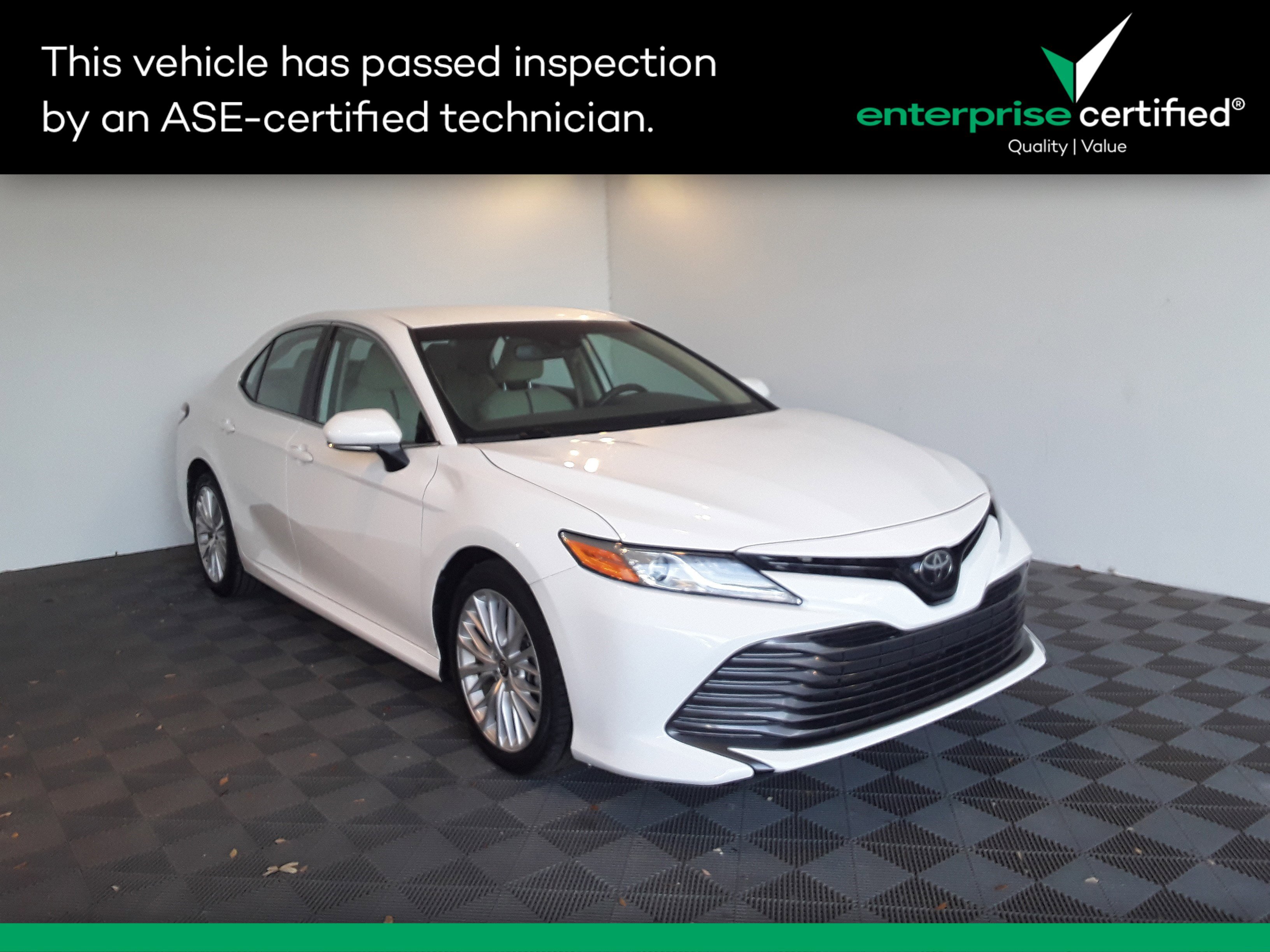 2020 Toyota Camry XLE Auto