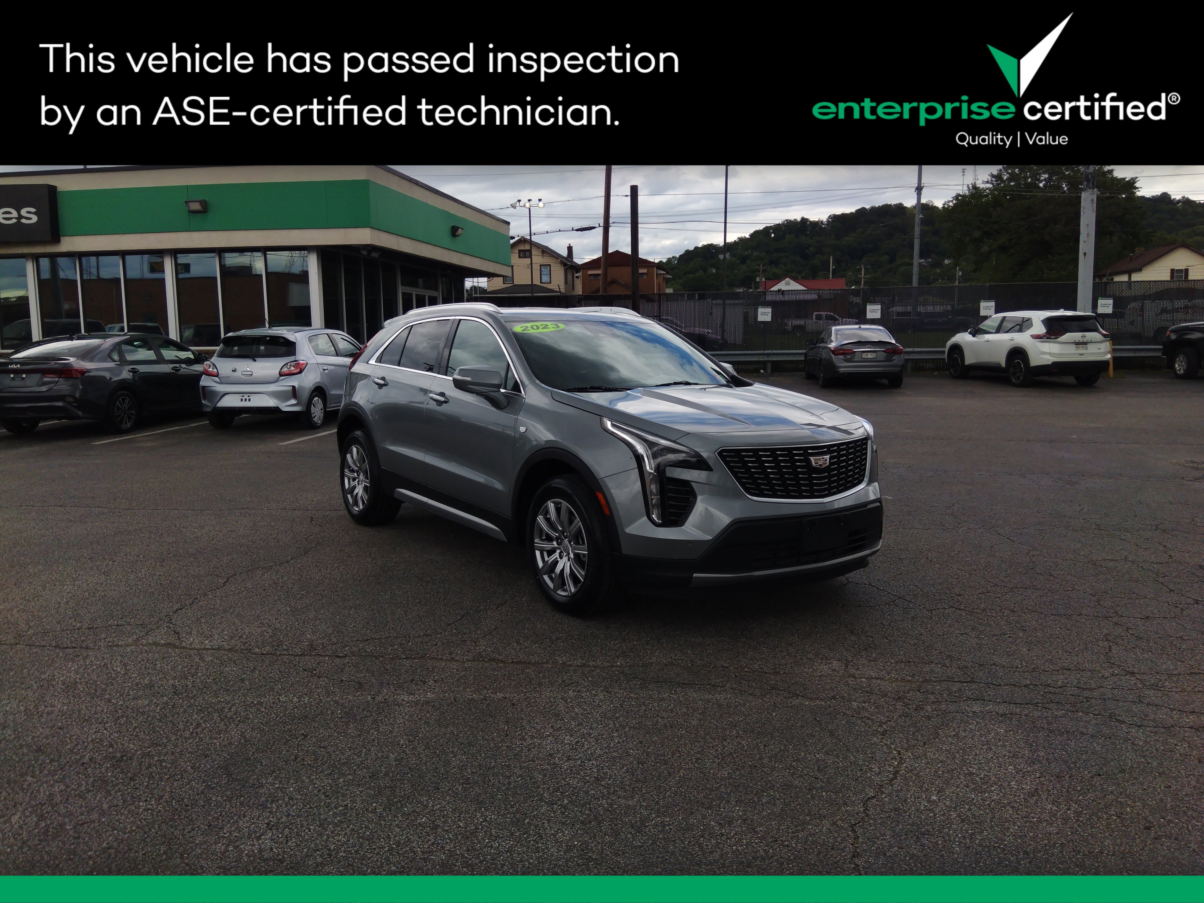 2023 Cadillac XT4 AWD 4dr Premium Luxury