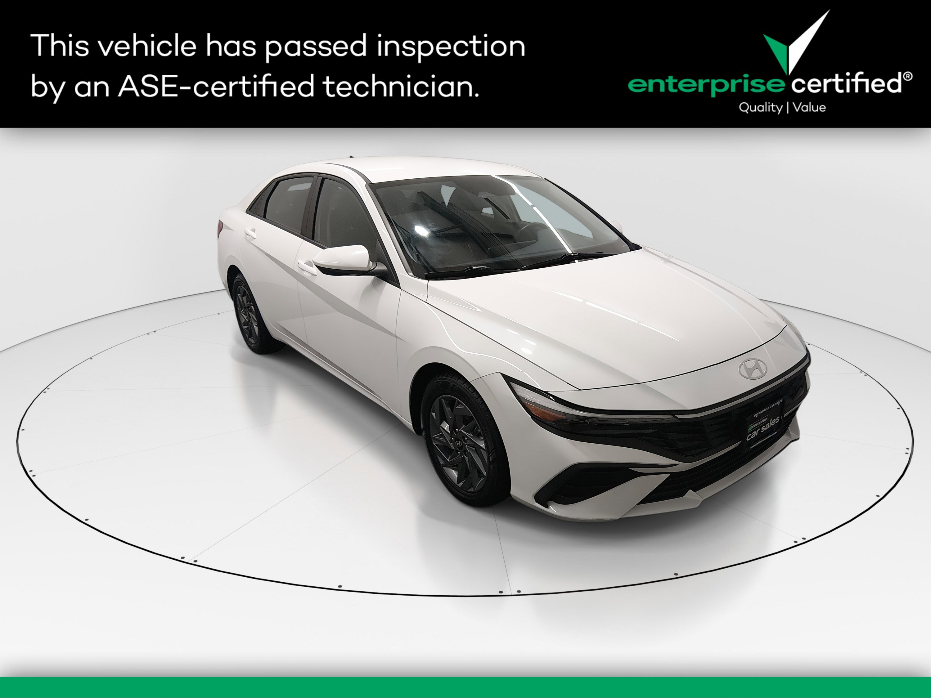 2024 Hyundai Elantra SEL's photo