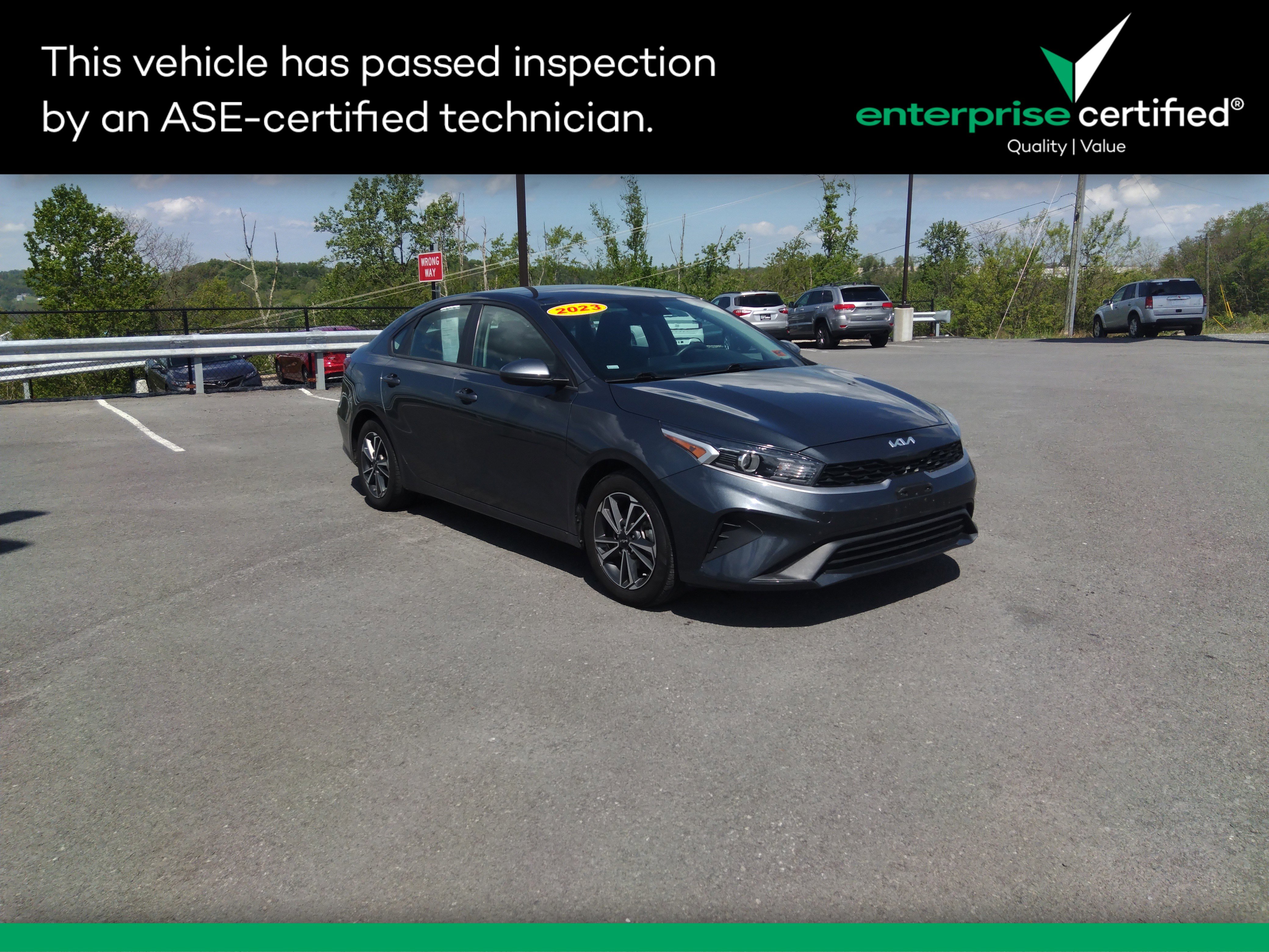2023 Kia Forte LXS IVT