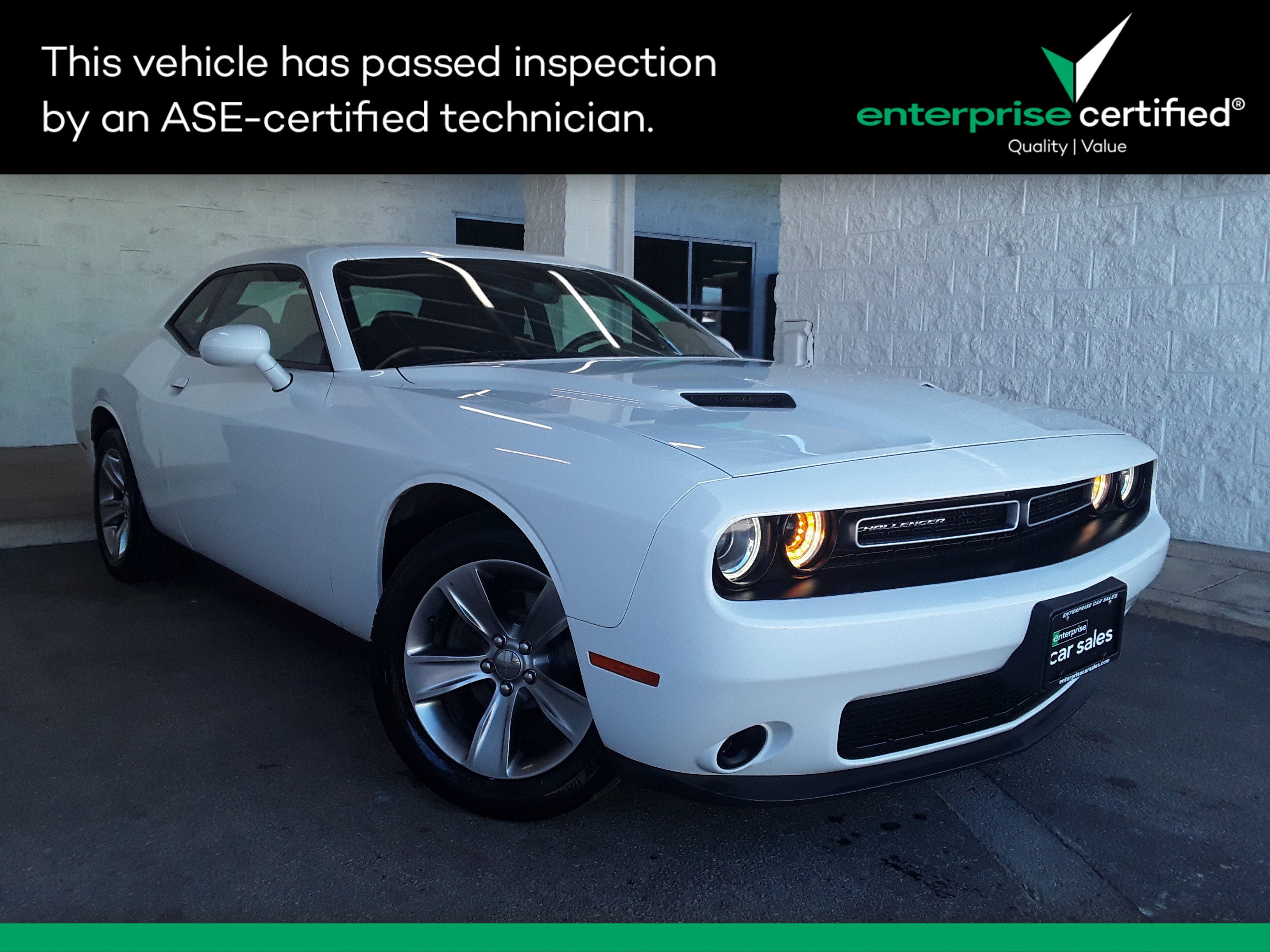 2019 Dodge Challenger SXT's photo