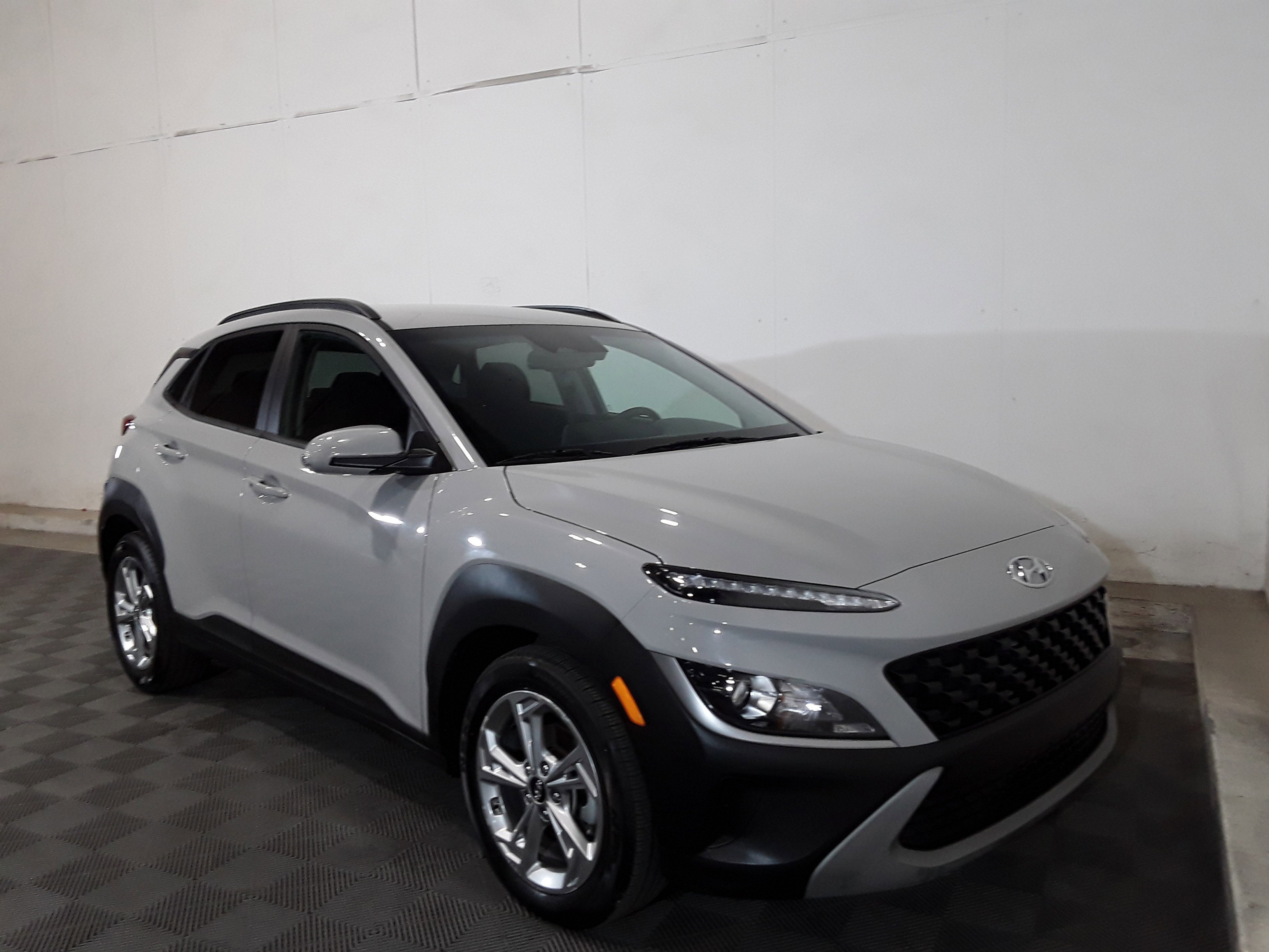 Used 2023 Hyundai Kona SEL Auto FWD