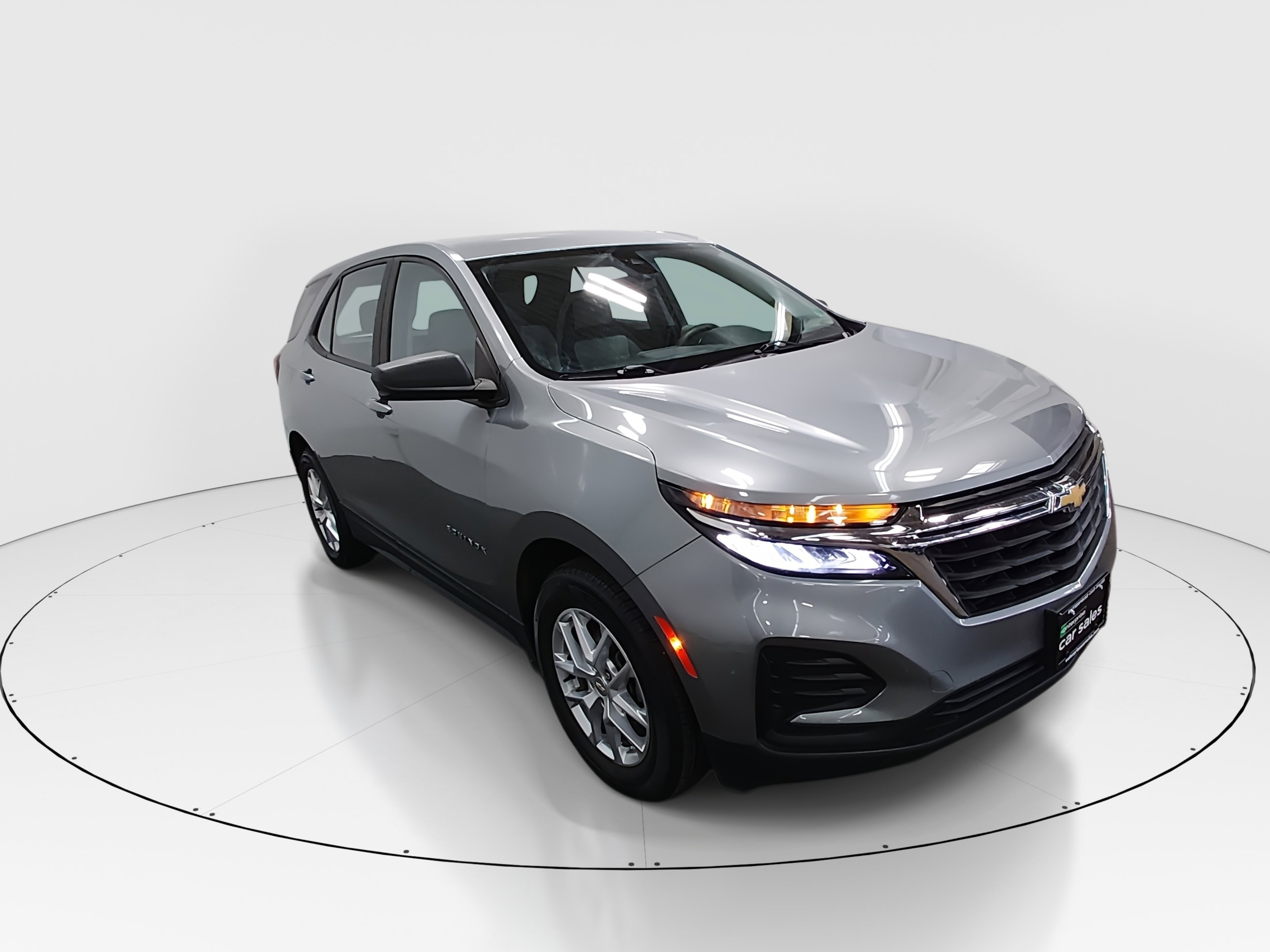 2024 Chevrolet Equinox LS's photo