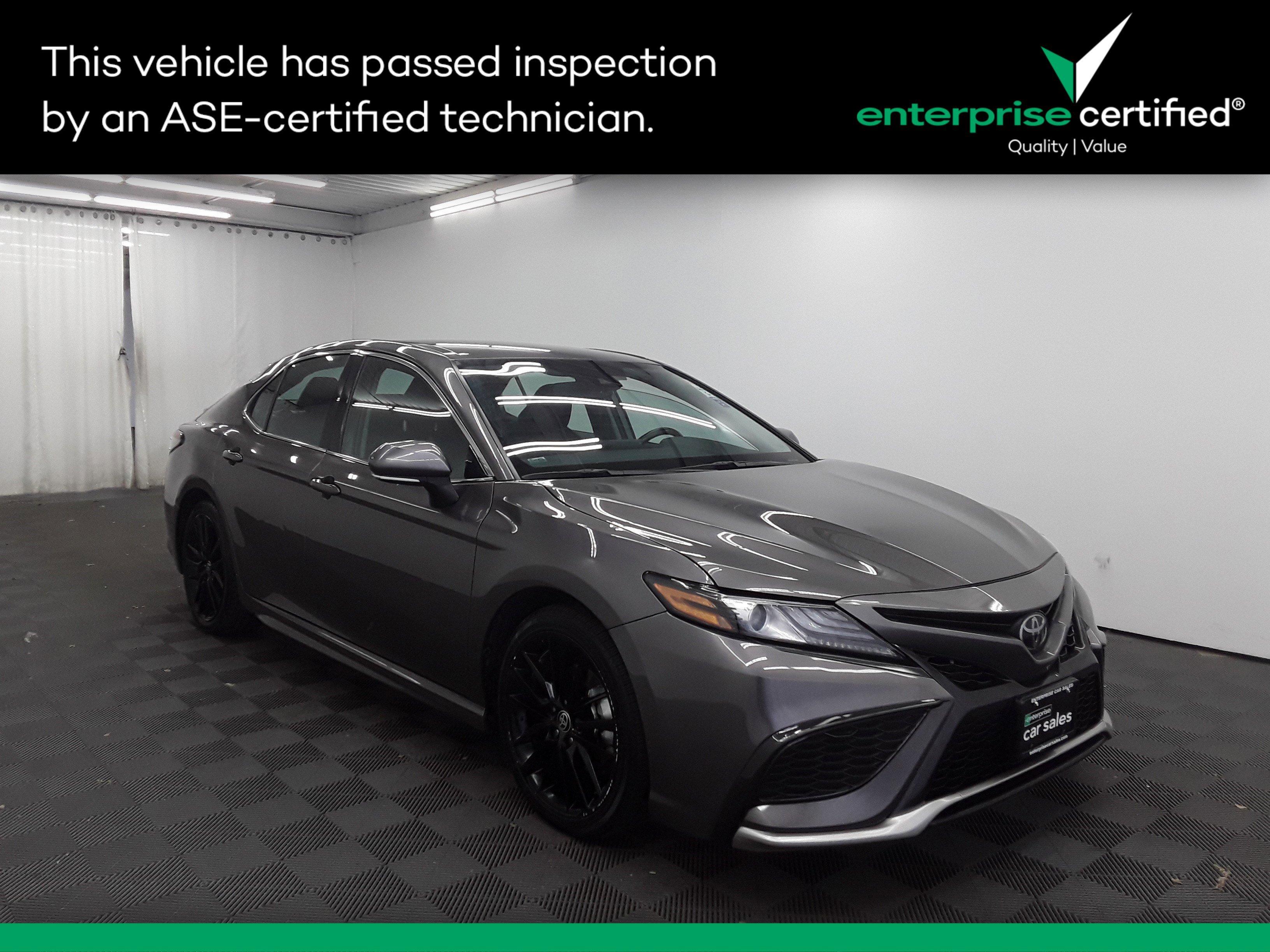 2023 Toyota Camry XSE Auto