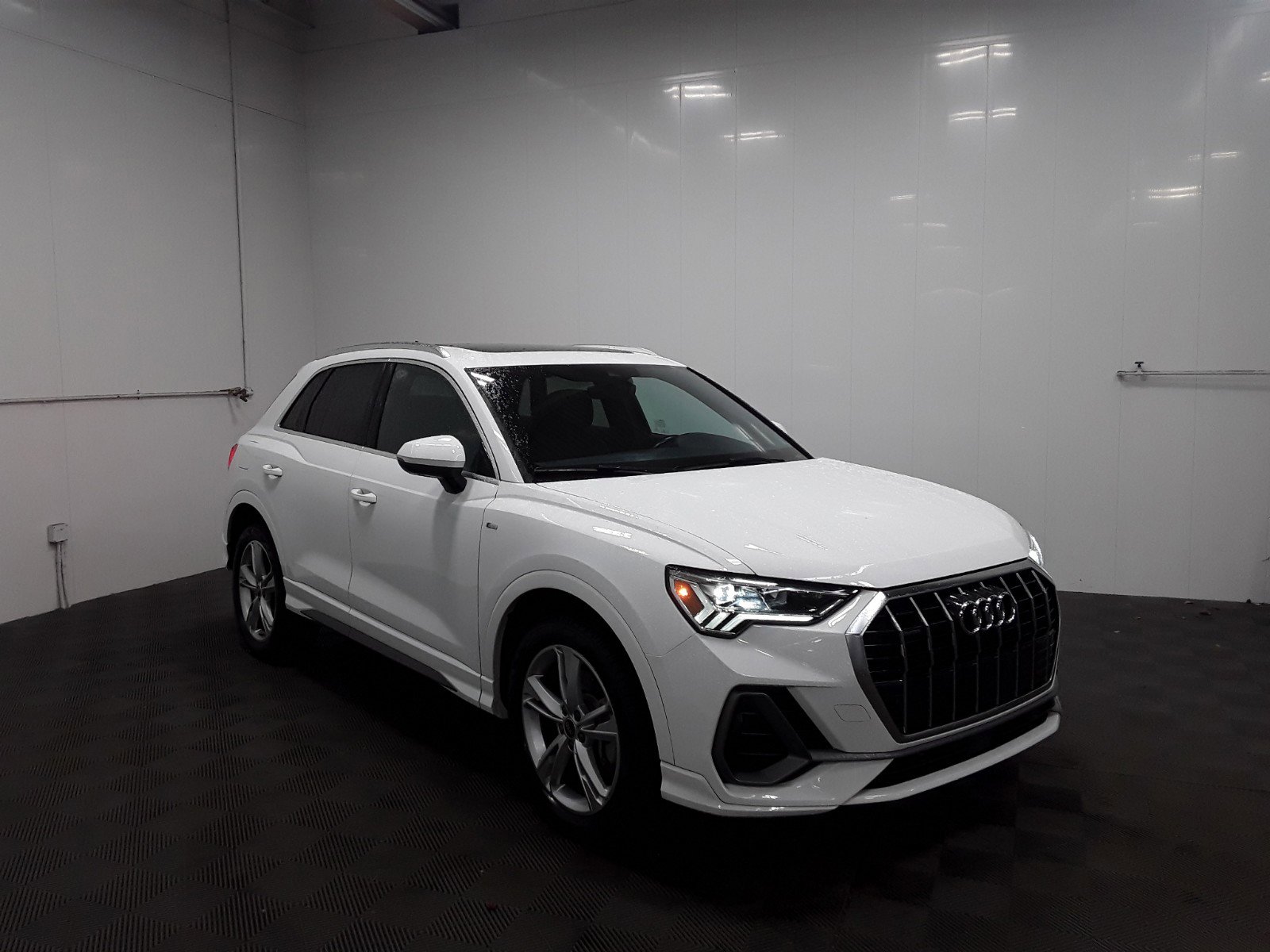 2023 Audi Q3 S line Premium 45 TFSI quattro