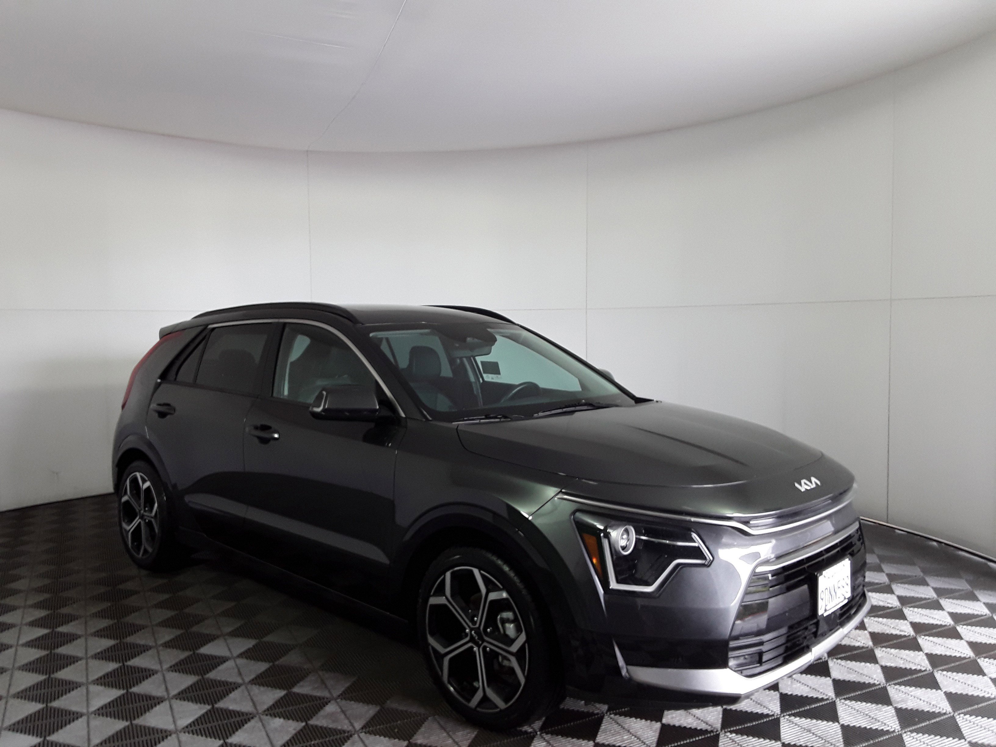 2023 Kia Niro EX Touring FWD