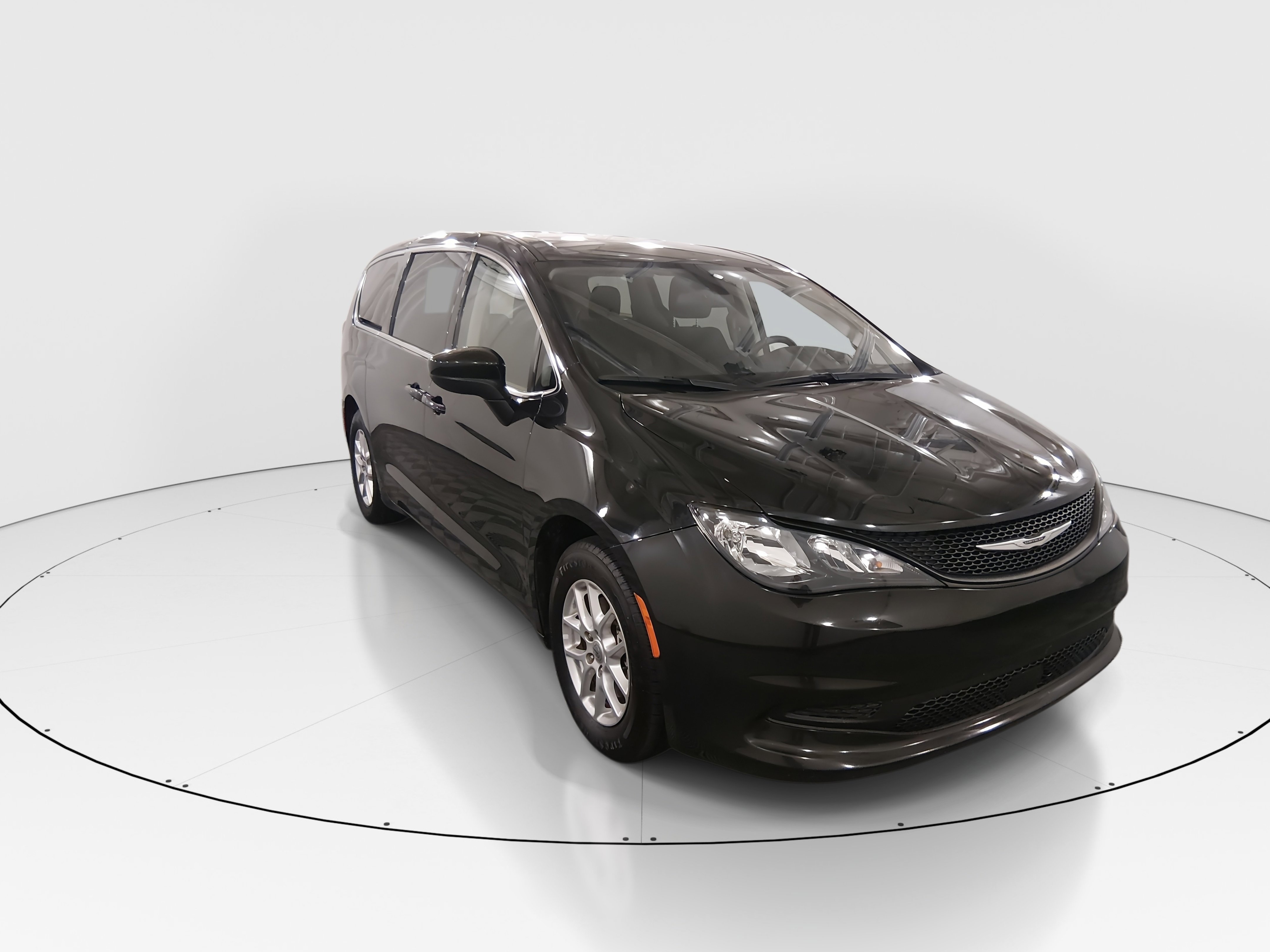 Used 2022 Chrysler Voyager LX FWD