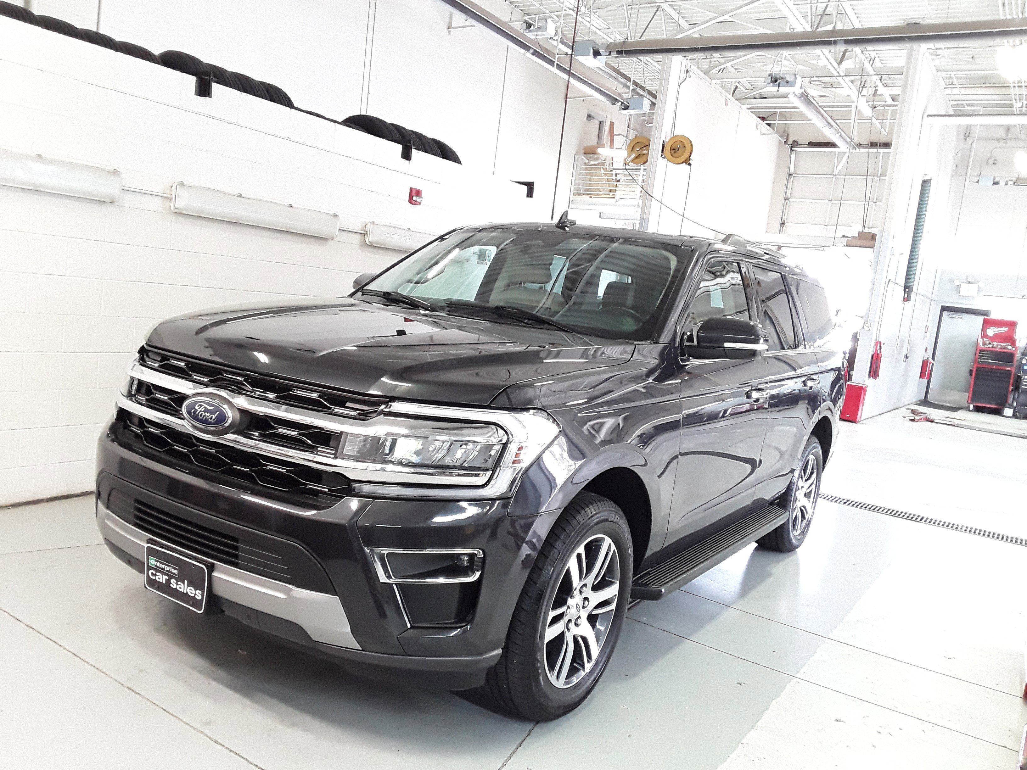 Image 3 of Used 2024 Ford Expedition Limited 4x4