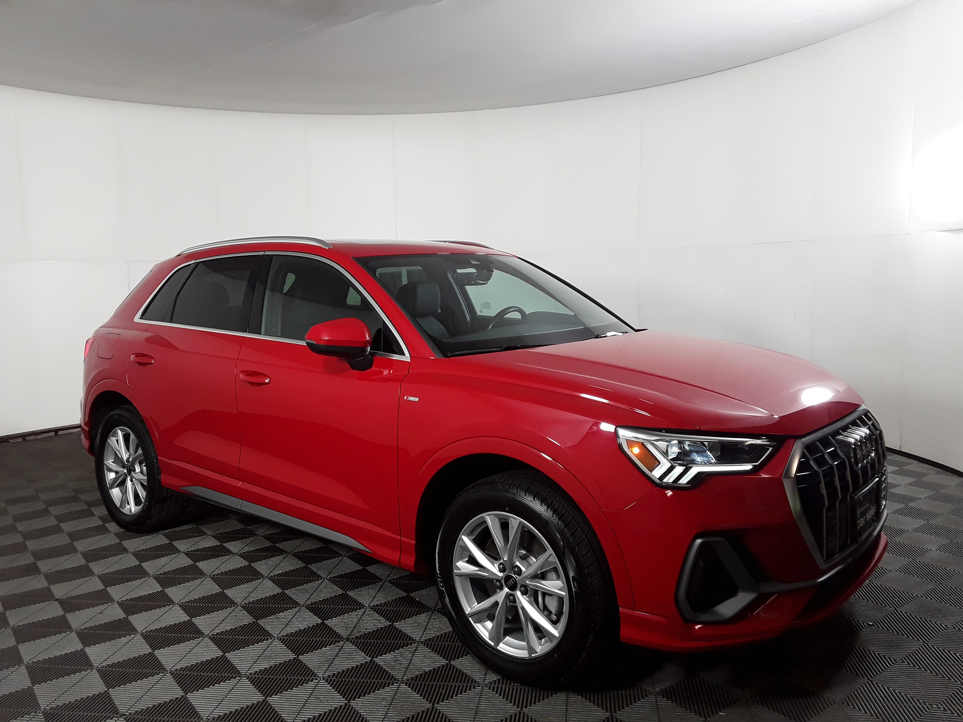 2024 Audi Q3 S line Premium 45 TFSI quattro