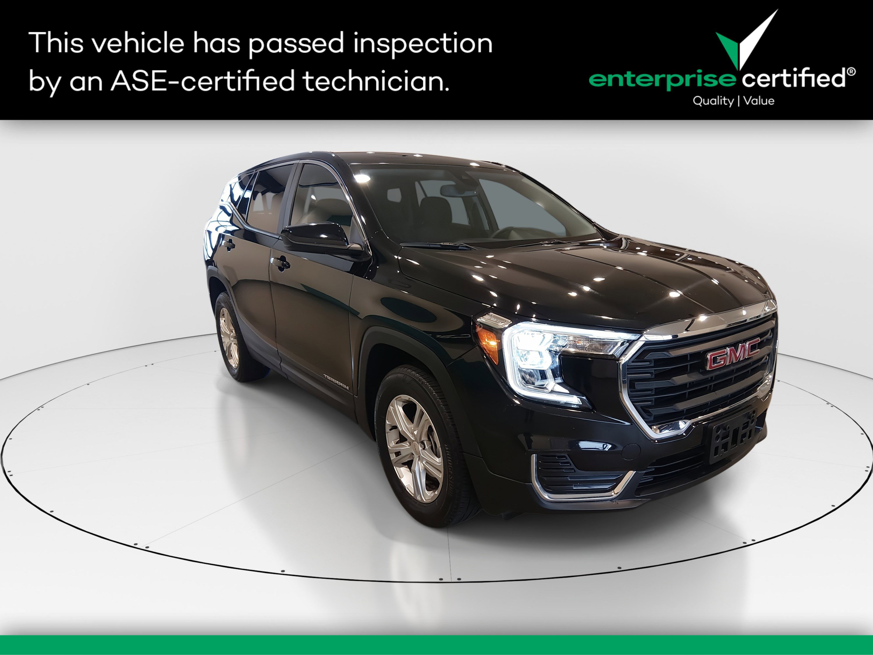 2024 GMC Terrain SLE's photo
