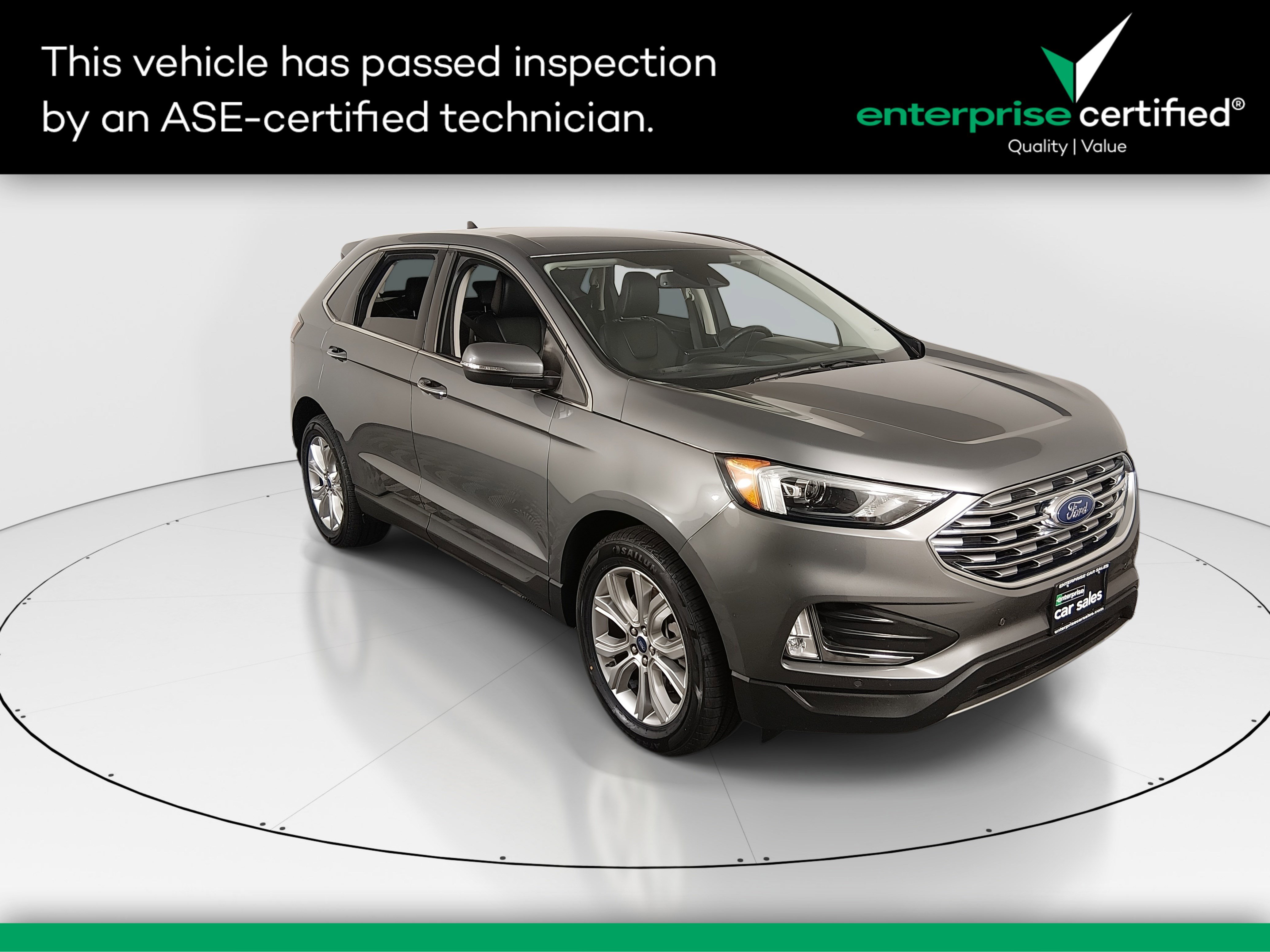 2022 Ford Edge Titanium's photo