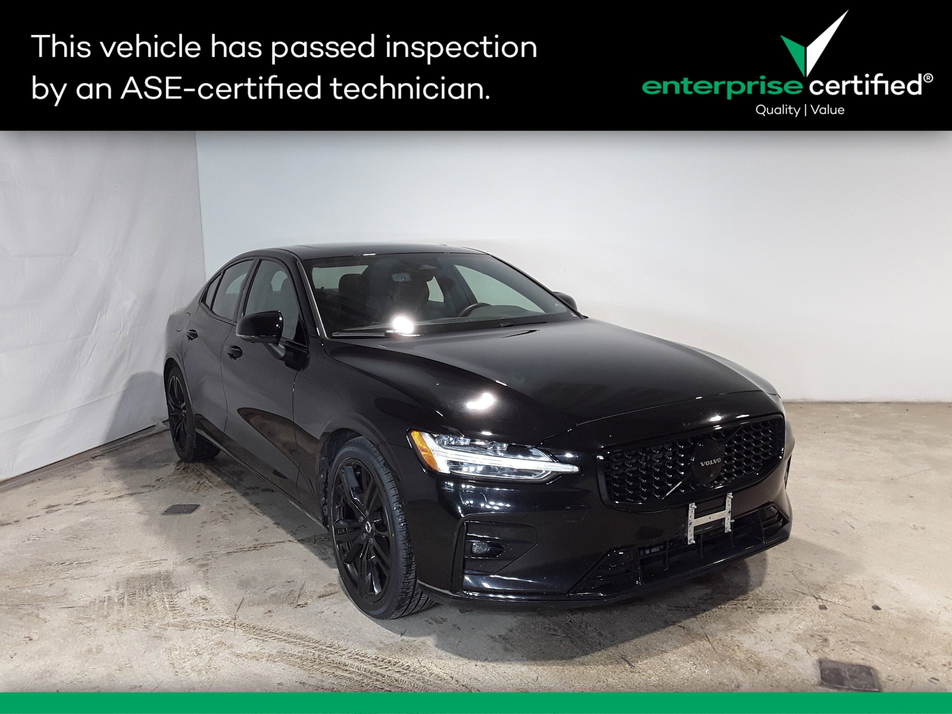 2024 Volvo S60 B5 FWD Plus Black Edition