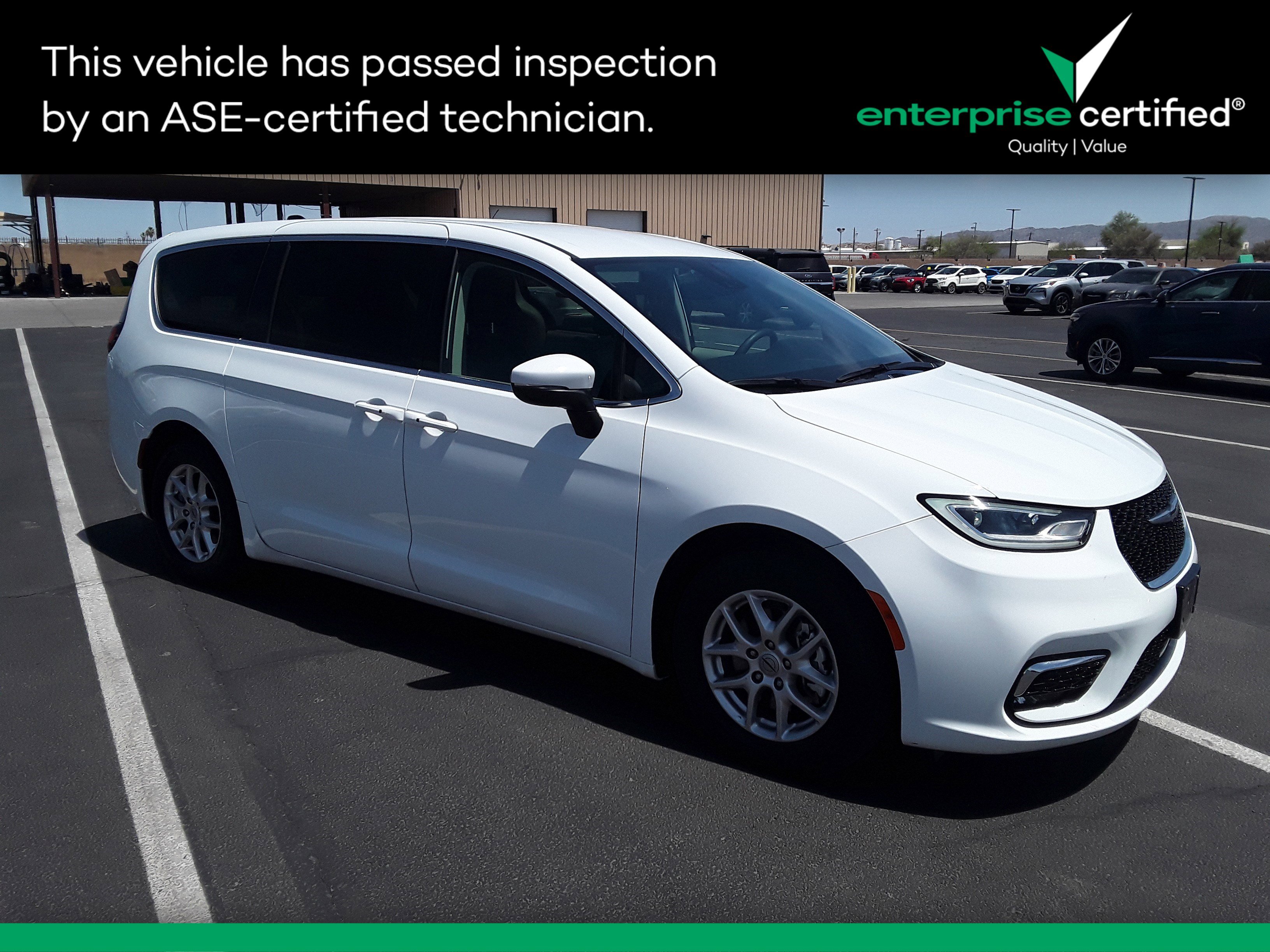 Used 2023 Chrysler Pacifica Touring L FWD