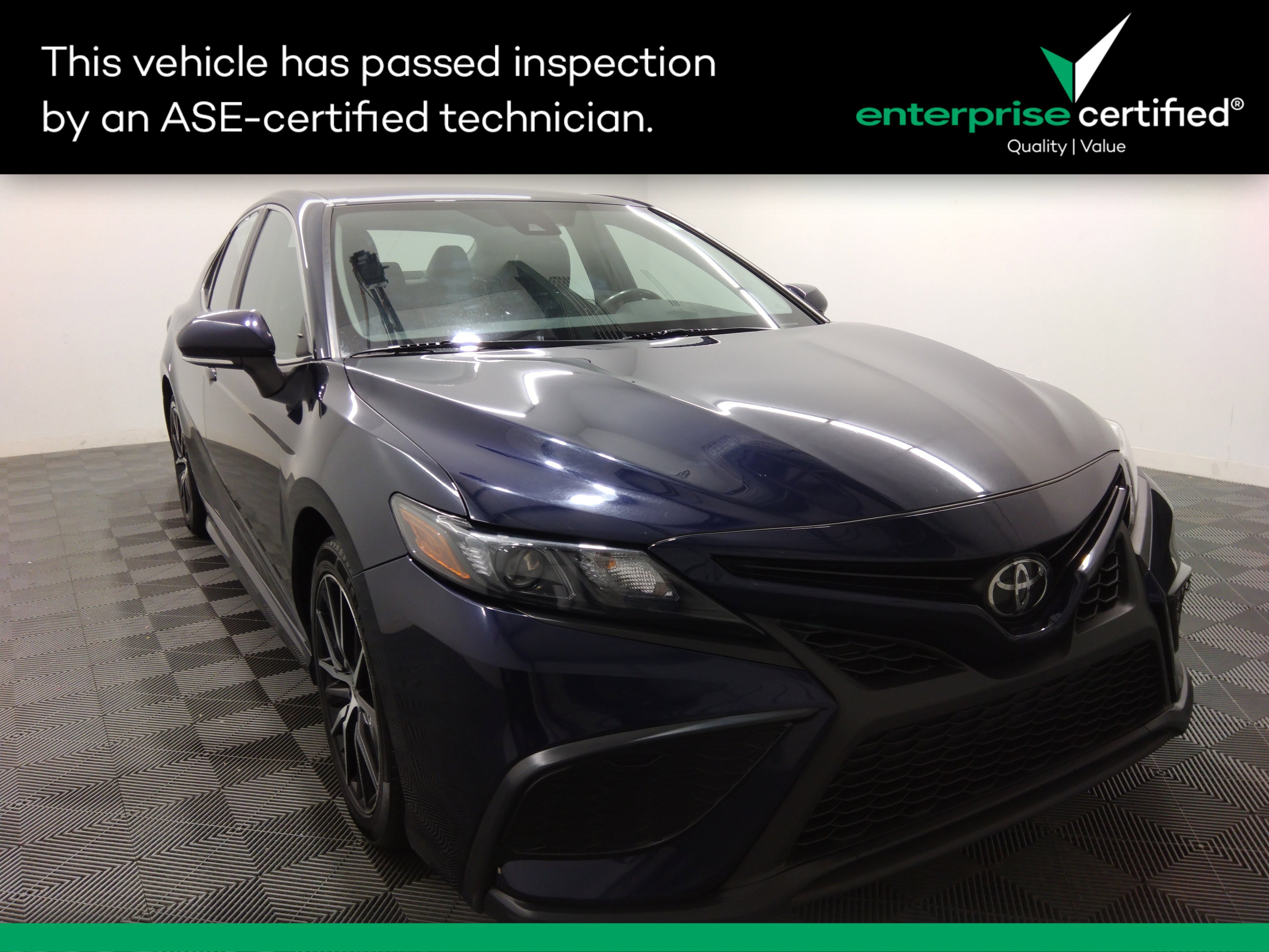 2022 Toyota Camry SE Auto