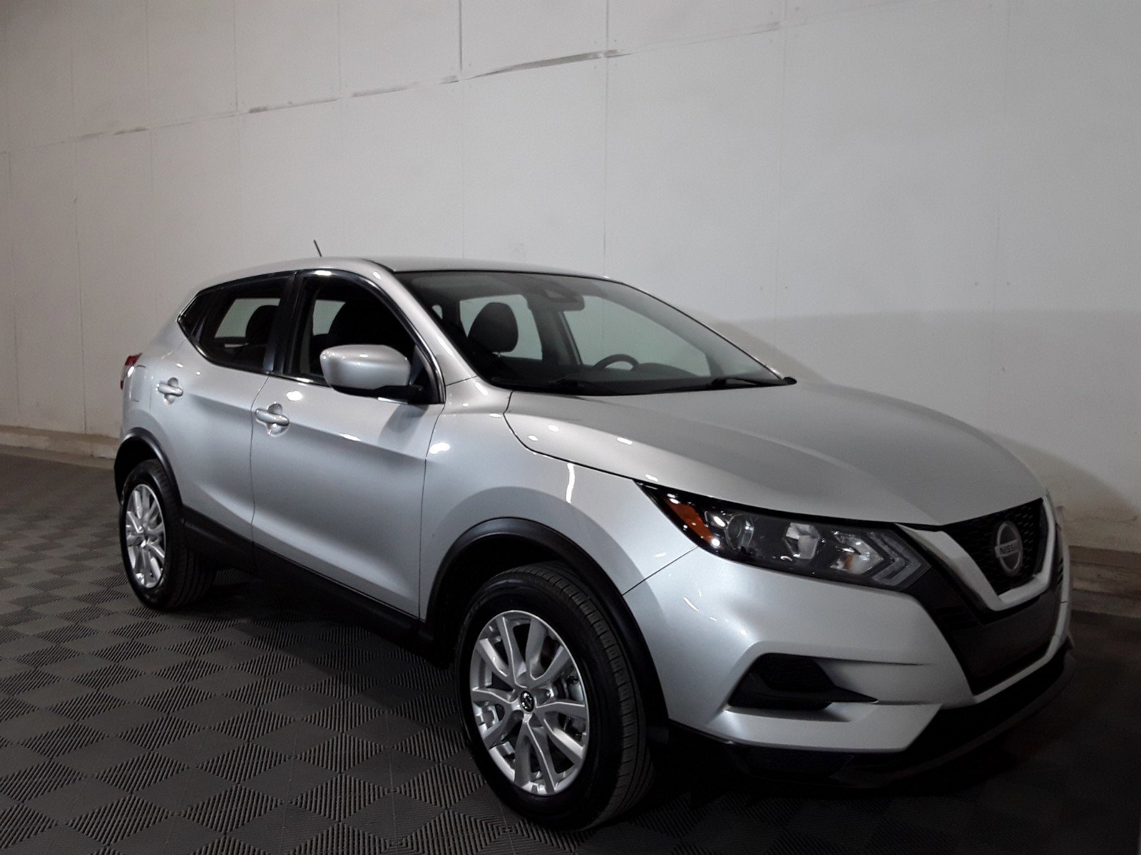 2022 Nissan Rogue Sport FWD S