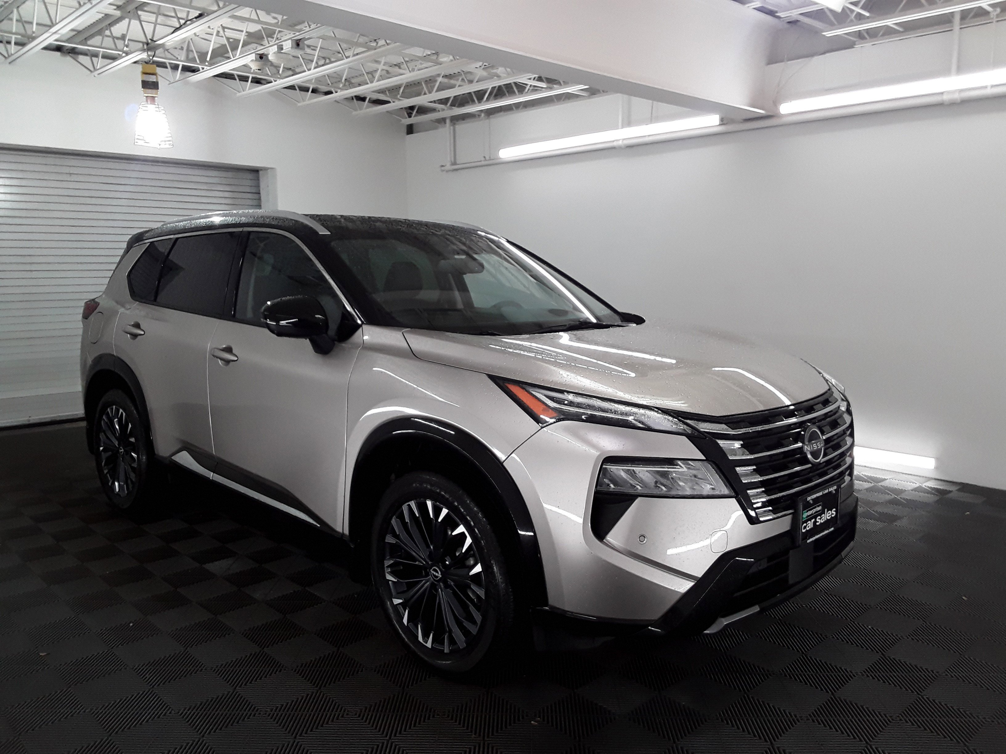 2024 Nissan Rogue FWD Platinum
