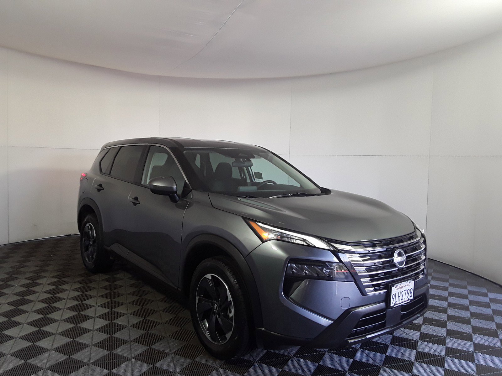 2024 Nissan Rogue AWD SV