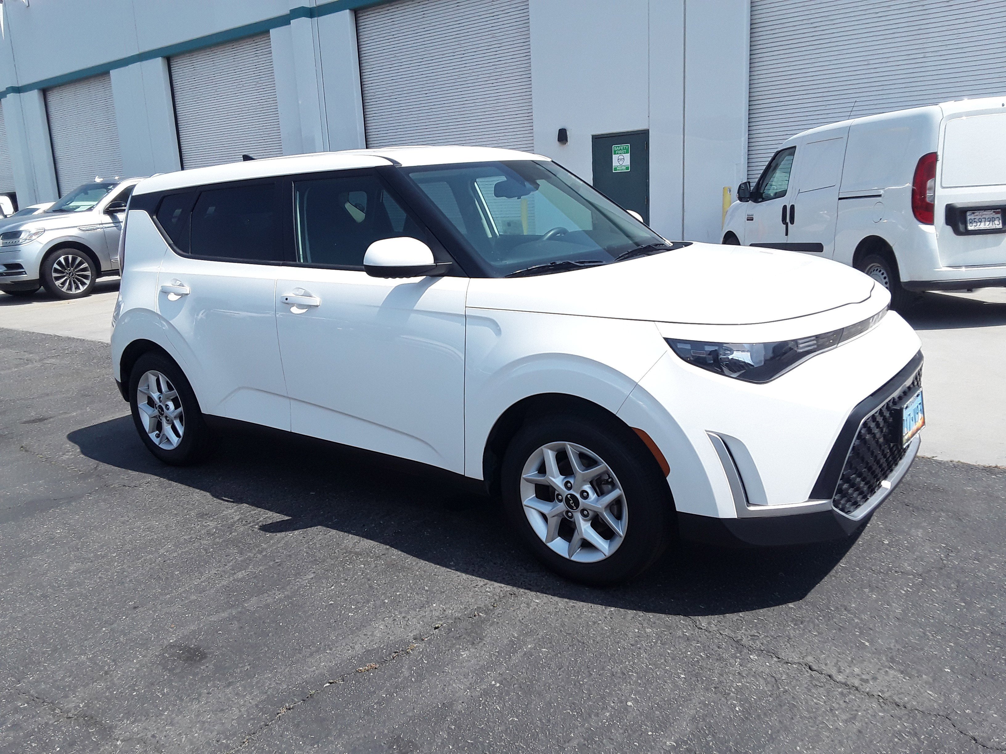 2023 Kia Soul LX IVT