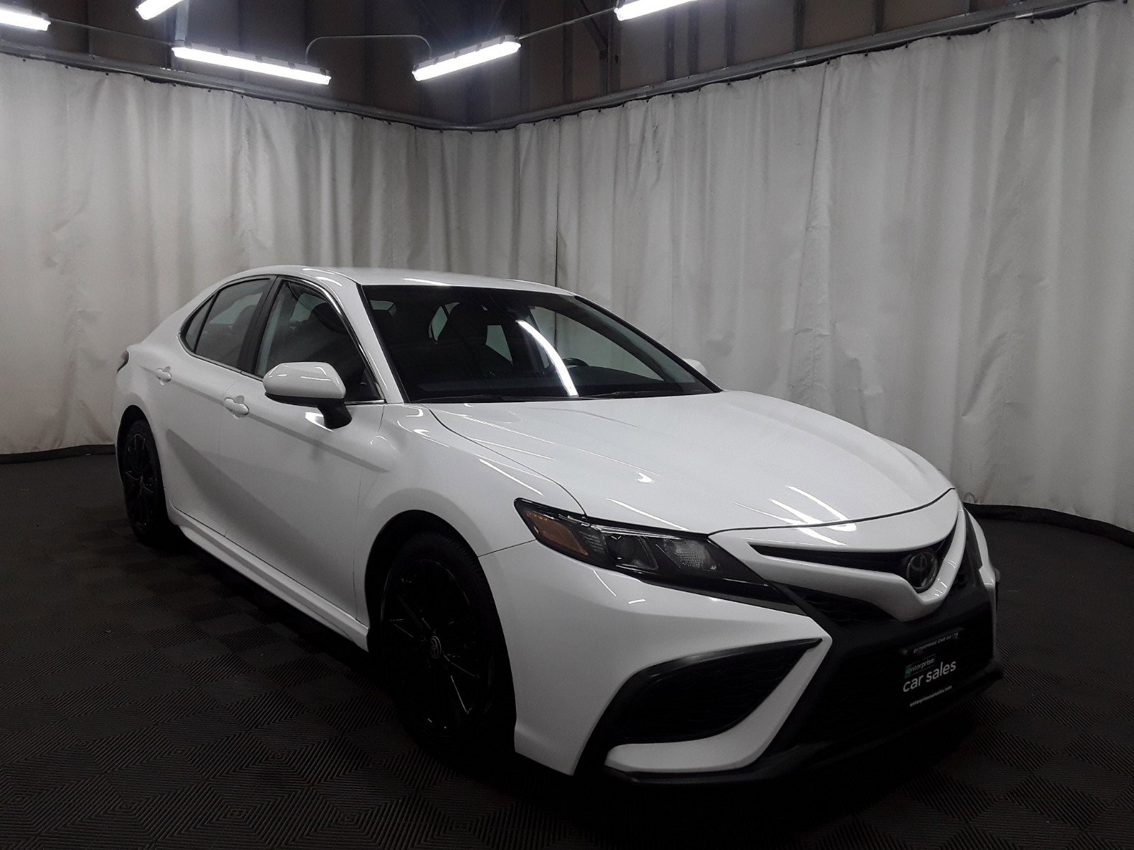 2021 Toyota Camry SE Auto