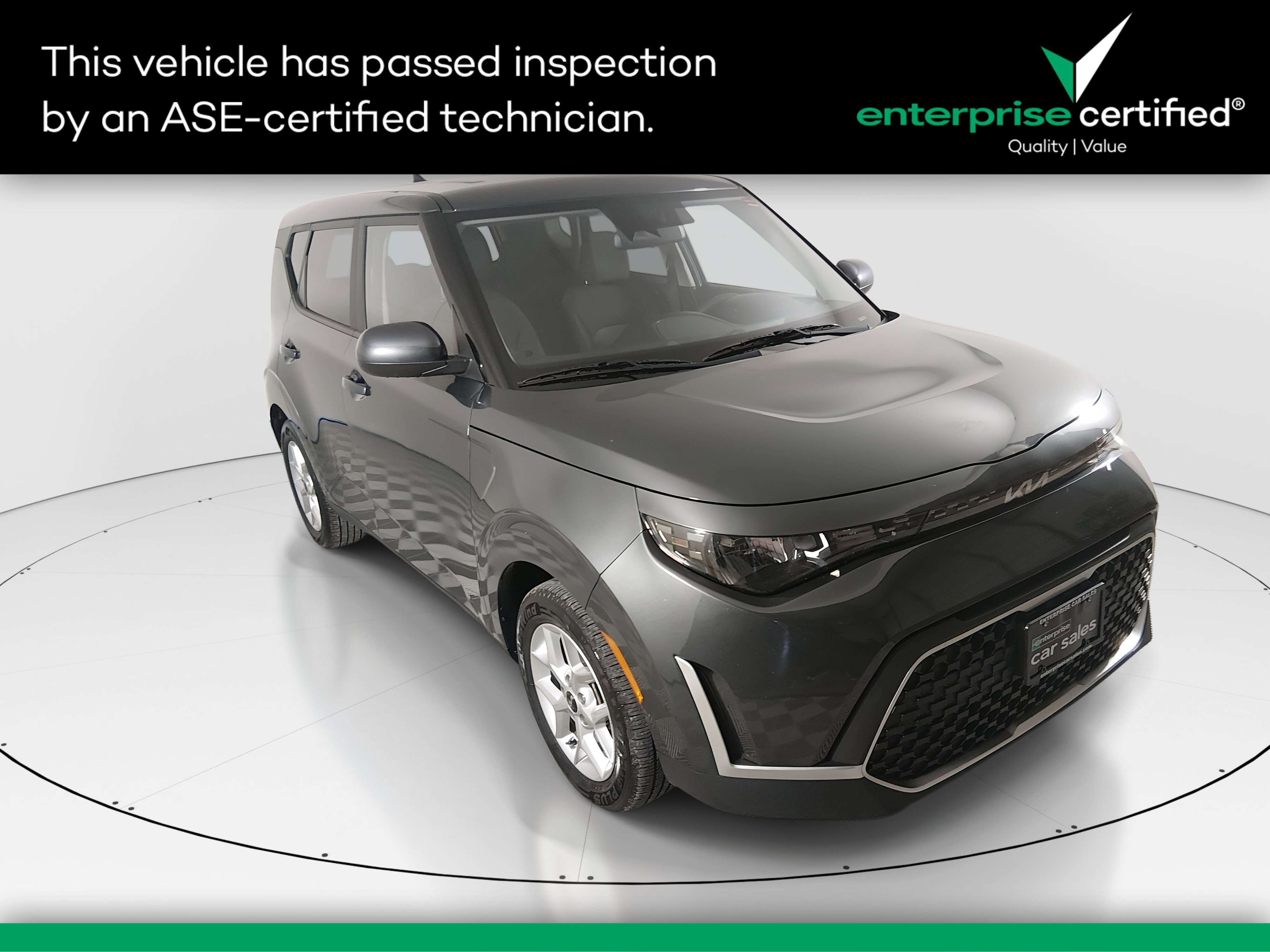 2023 Kia Soul LX's photo