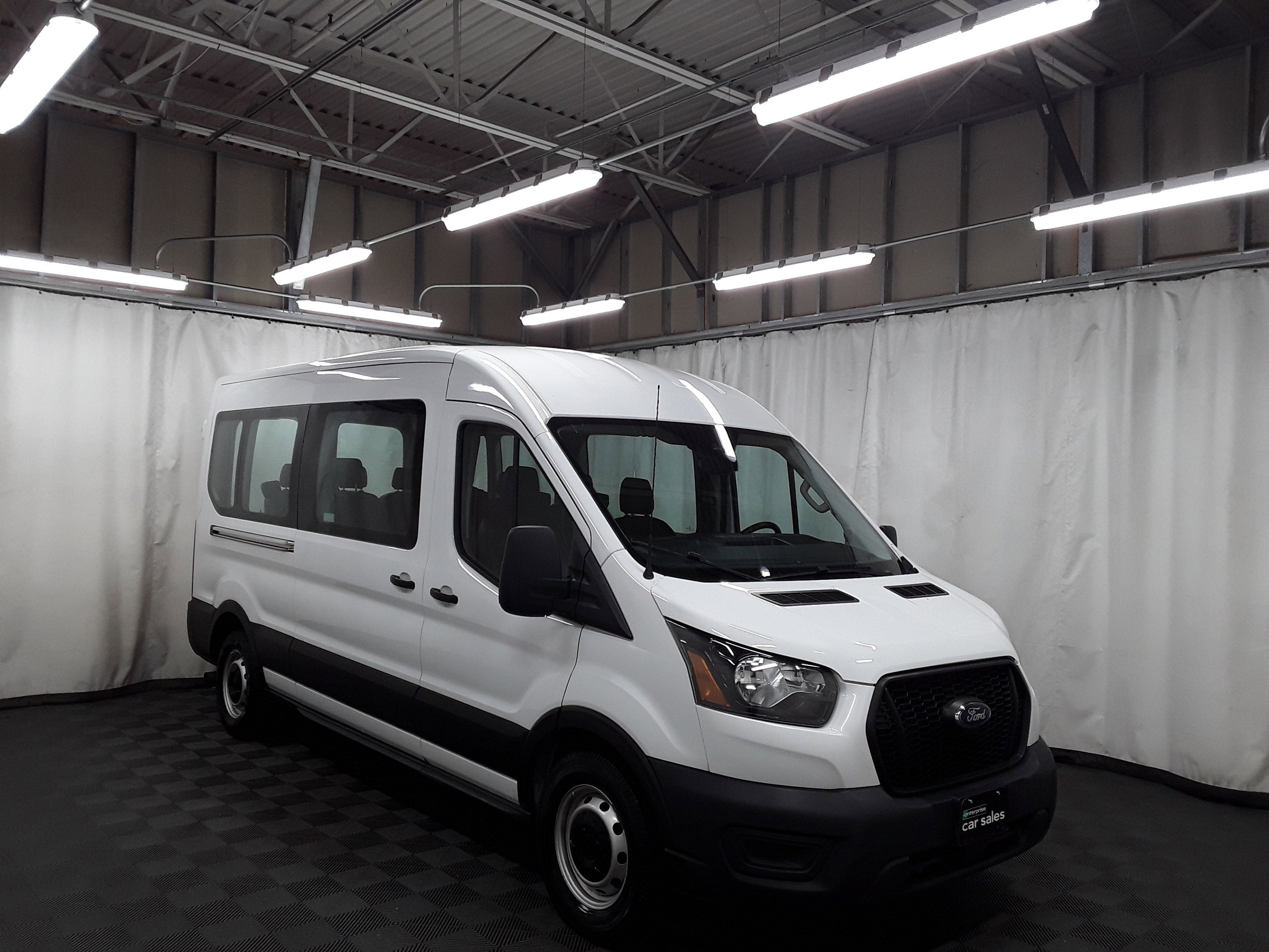 Used 2022 Ford Transit Passenger Wagon XLT T-350 148" Med Roof RWD