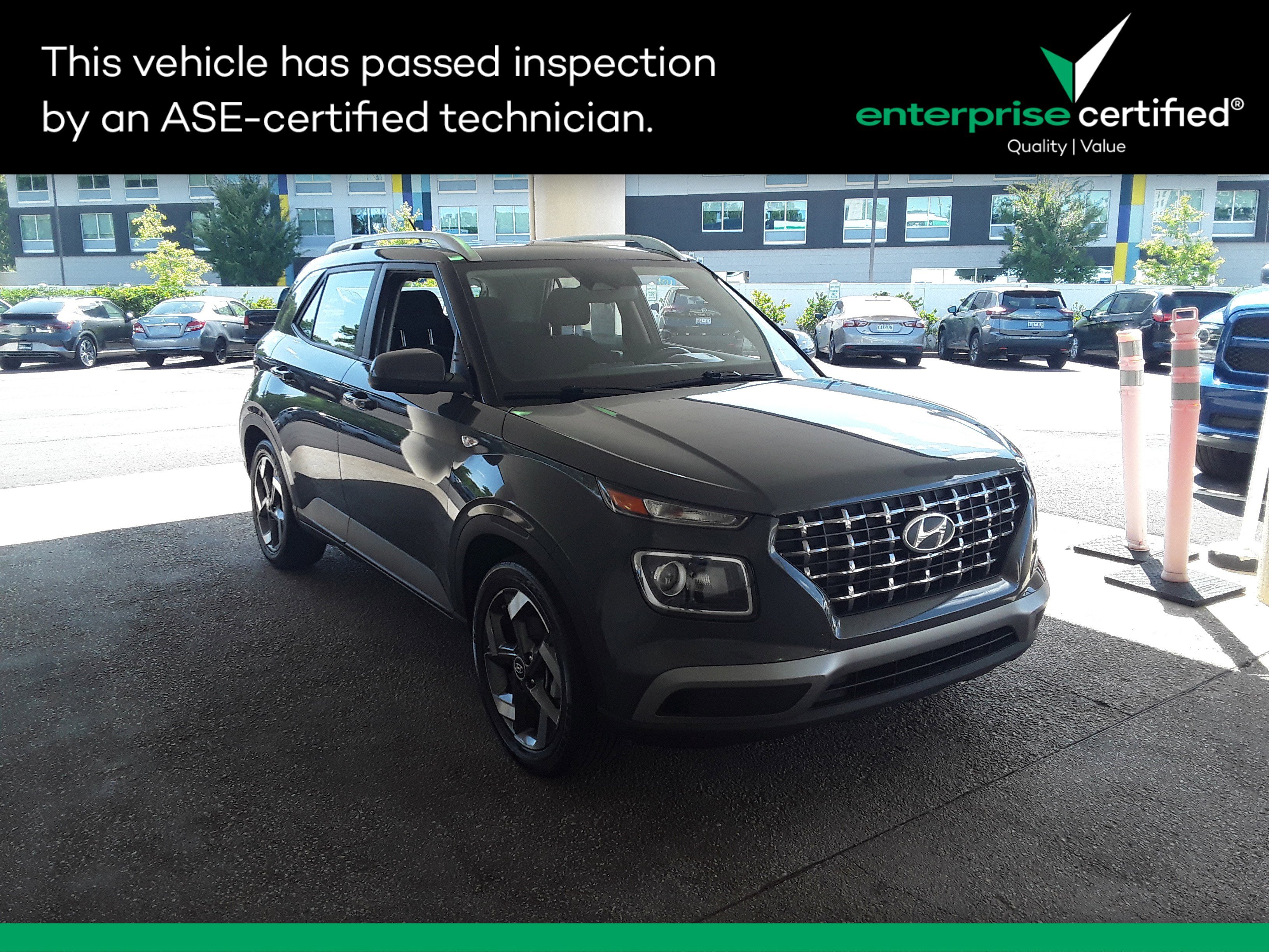 Used 2024 Hyundai Venue SEL IVT