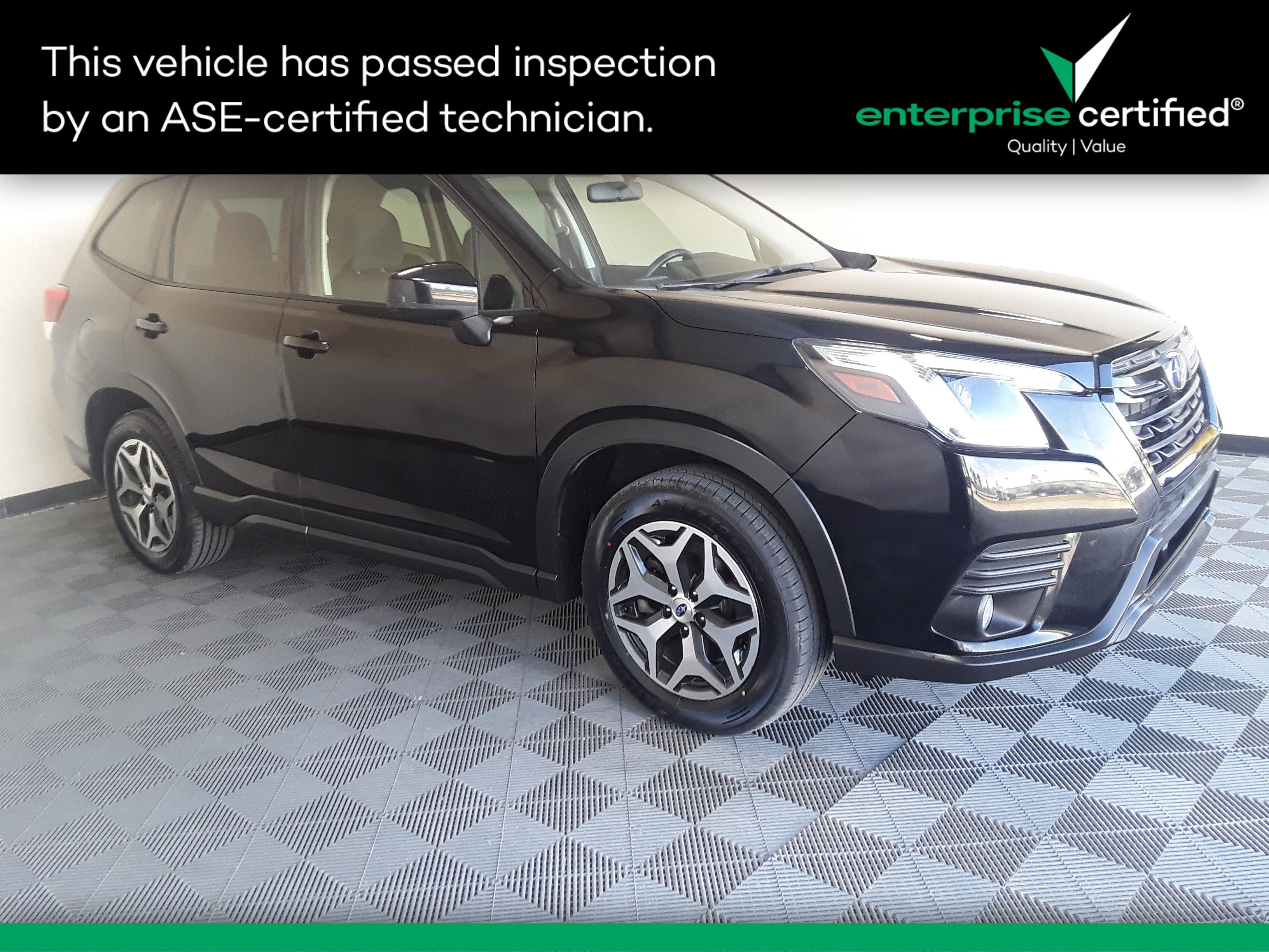 2023 Subaru Forester Premium's photo