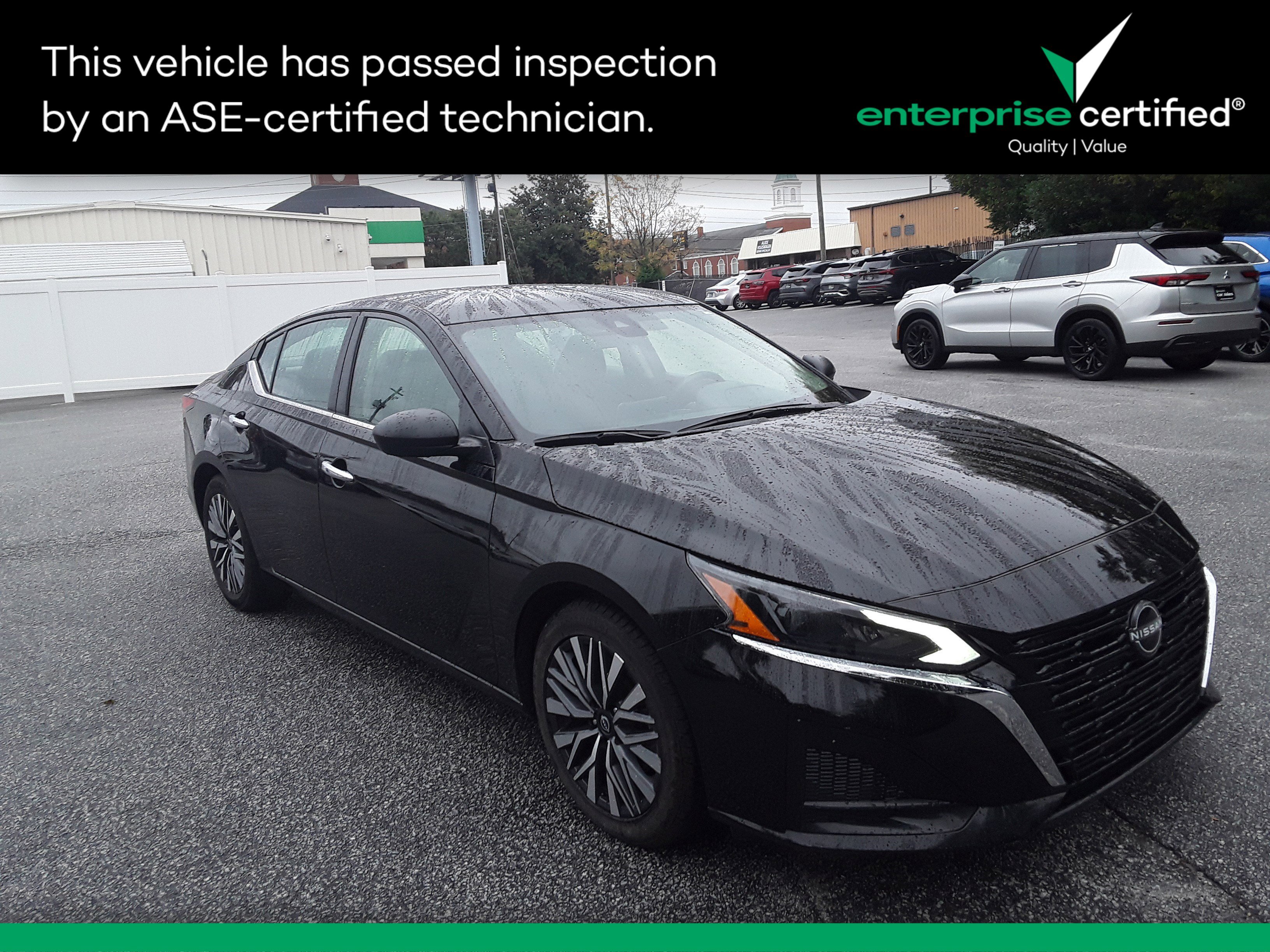 Used 2024 Nissan Altima 2.5 SV Sedan