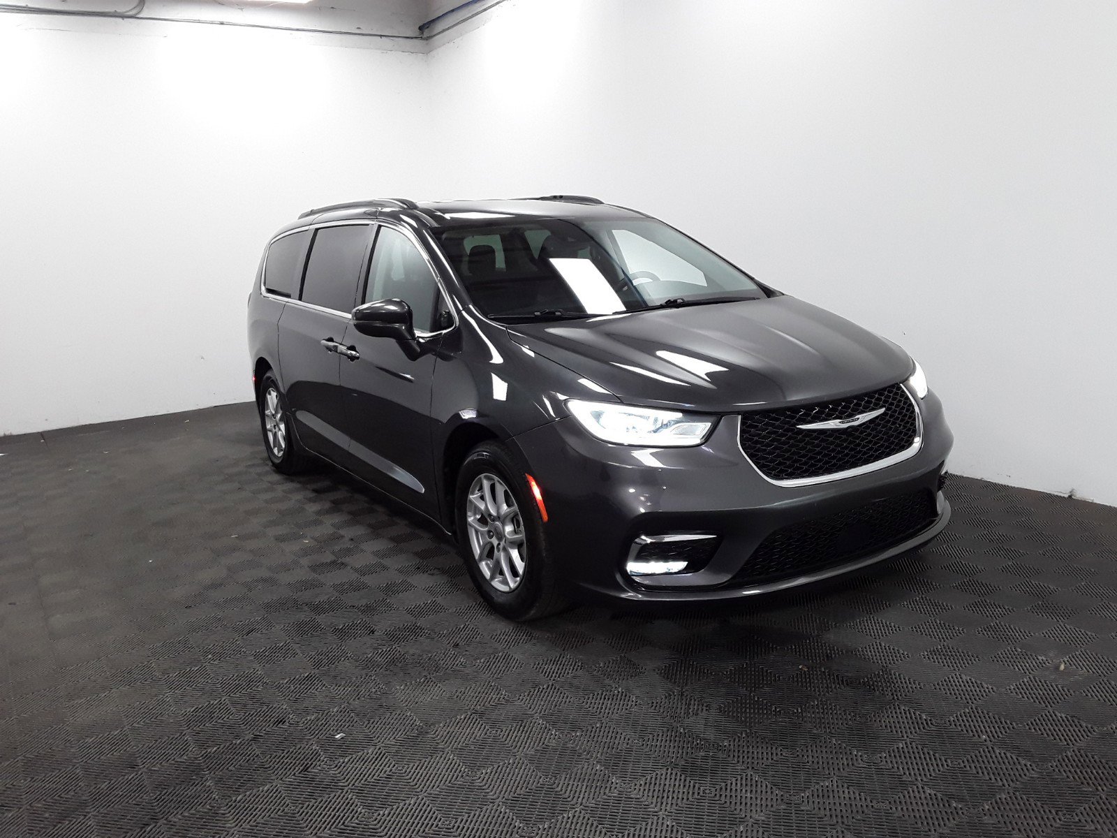 2022 Chrysler Pacifica Touring L FWD