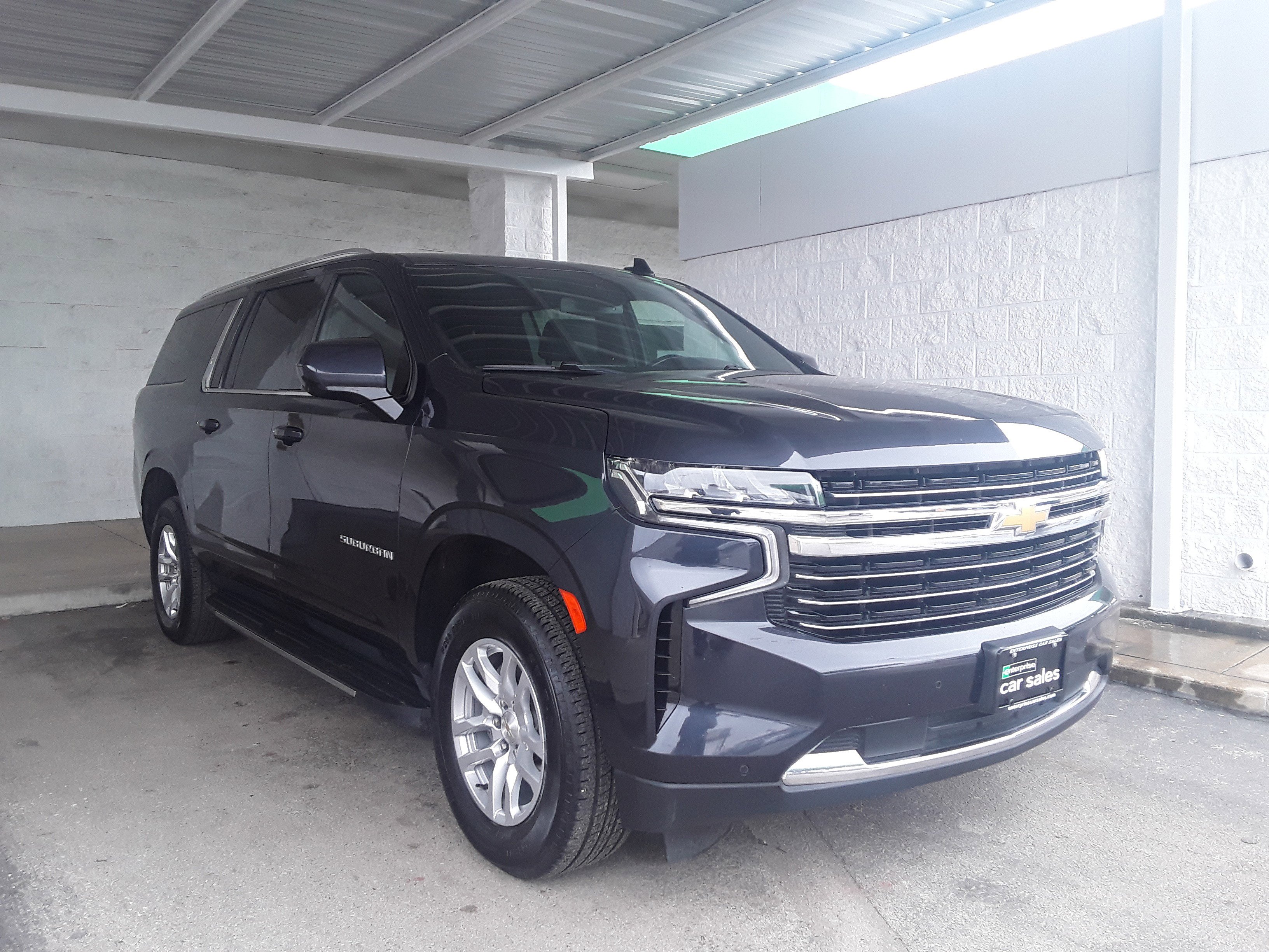 2023 Chevrolet Suburban 2WD 4dr LT