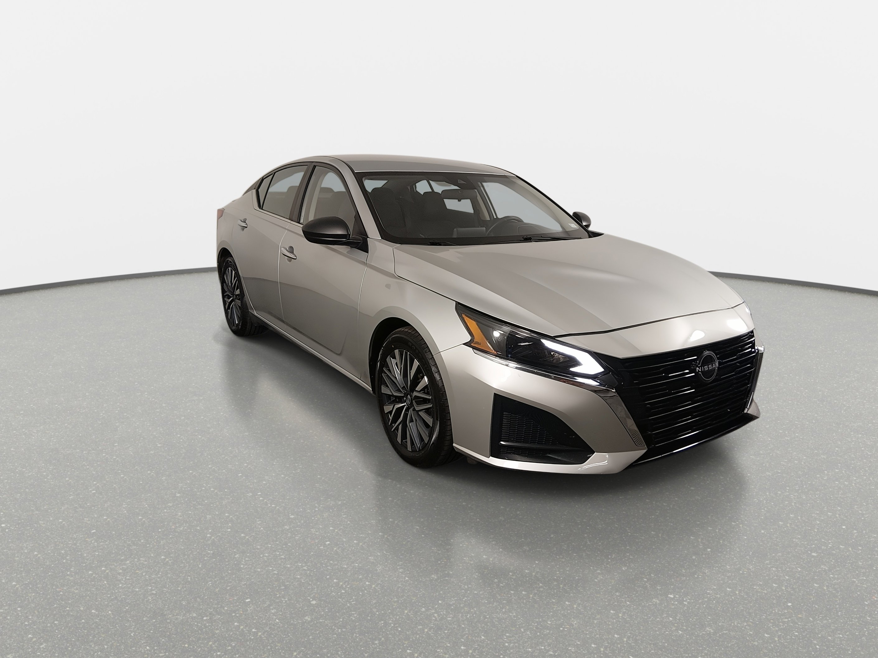 Used 2024 Nissan Altima 2.5 SV Sedan