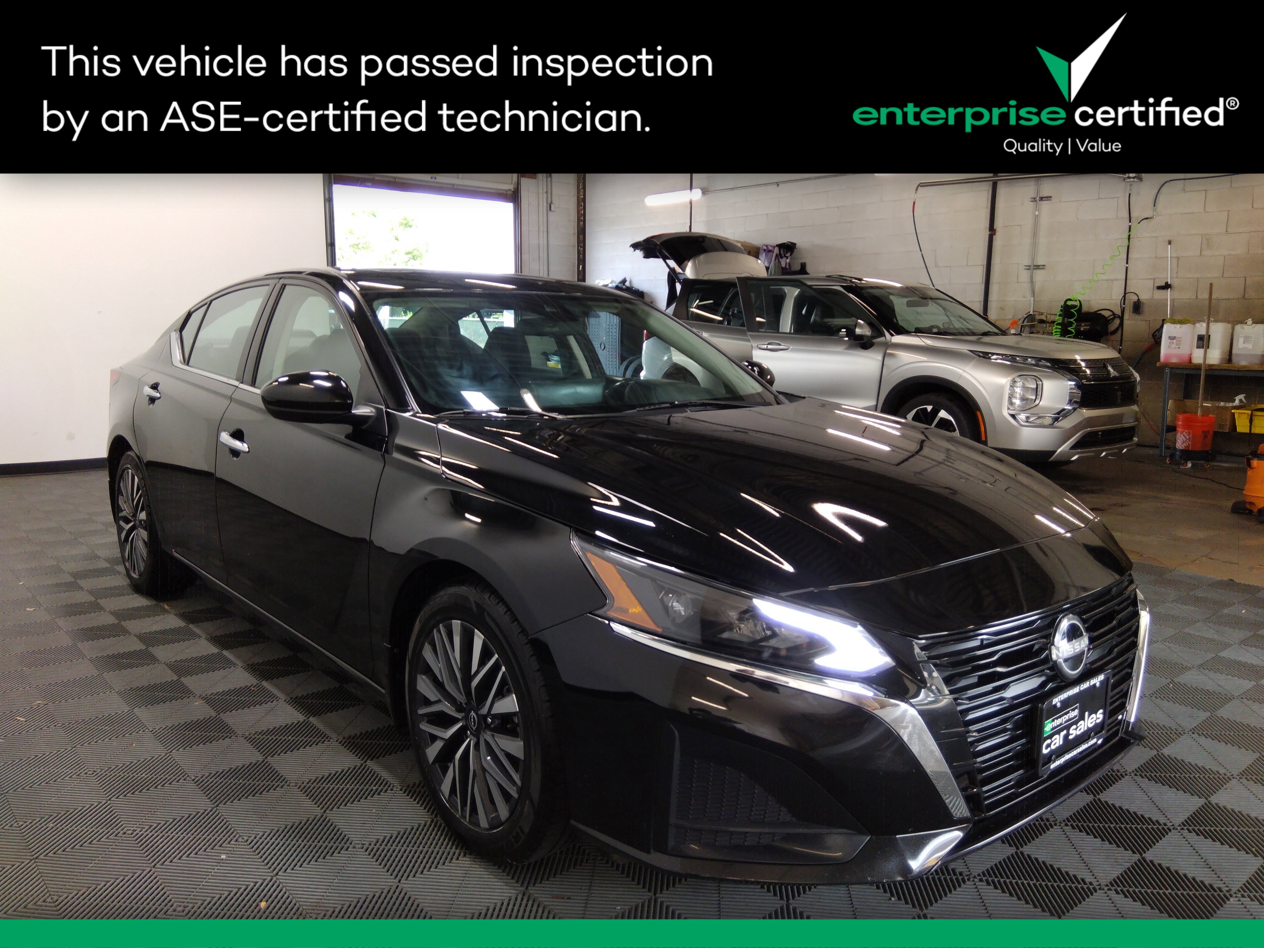 Used 2023 Nissan Altima 2.5 SV Sedan